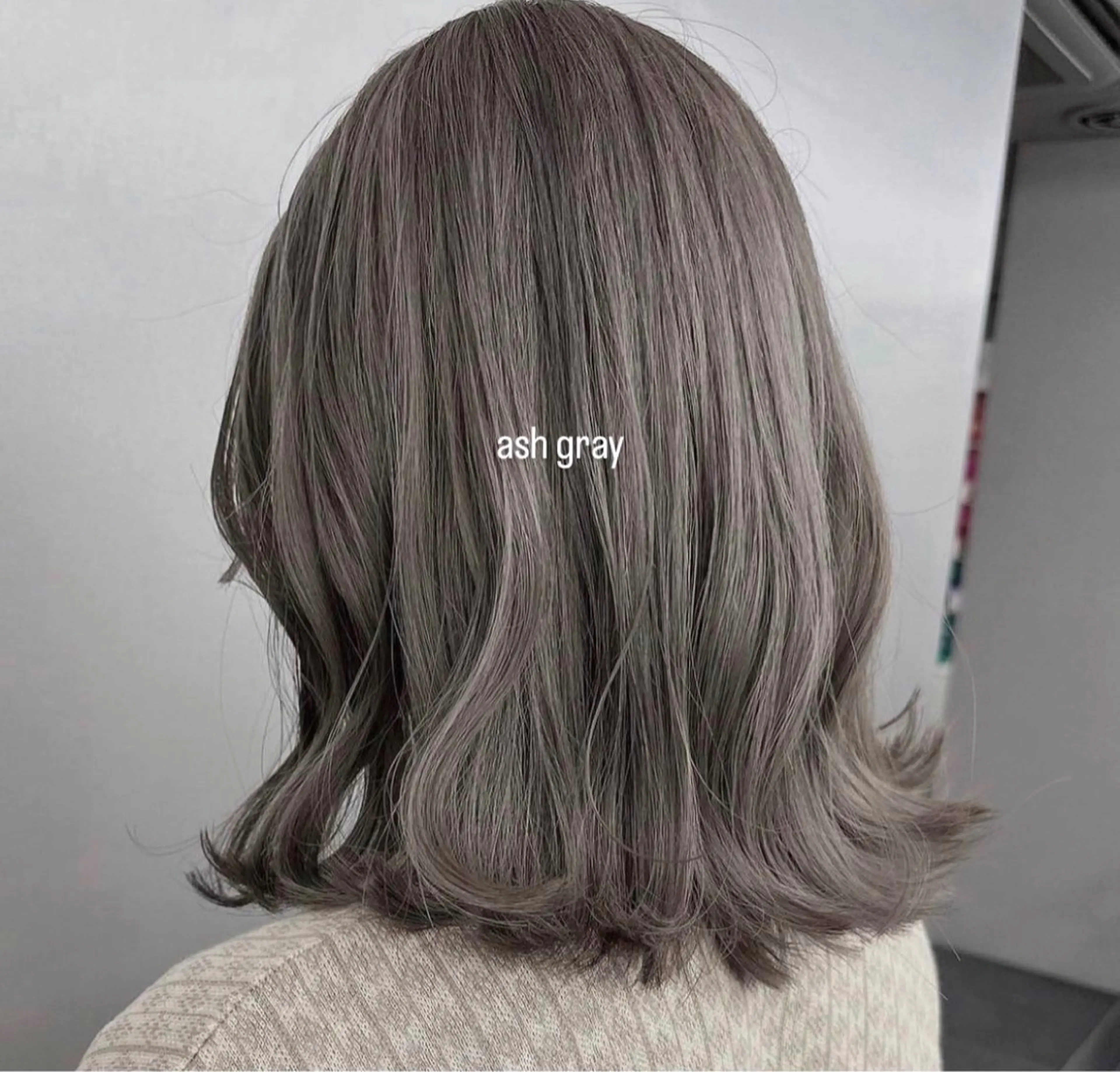 ミディアム カラー ヘアカラー セジールヘアメゾン所属・韓国レイヤー/透明感 カラー🐈曾根高のヘアスタイル