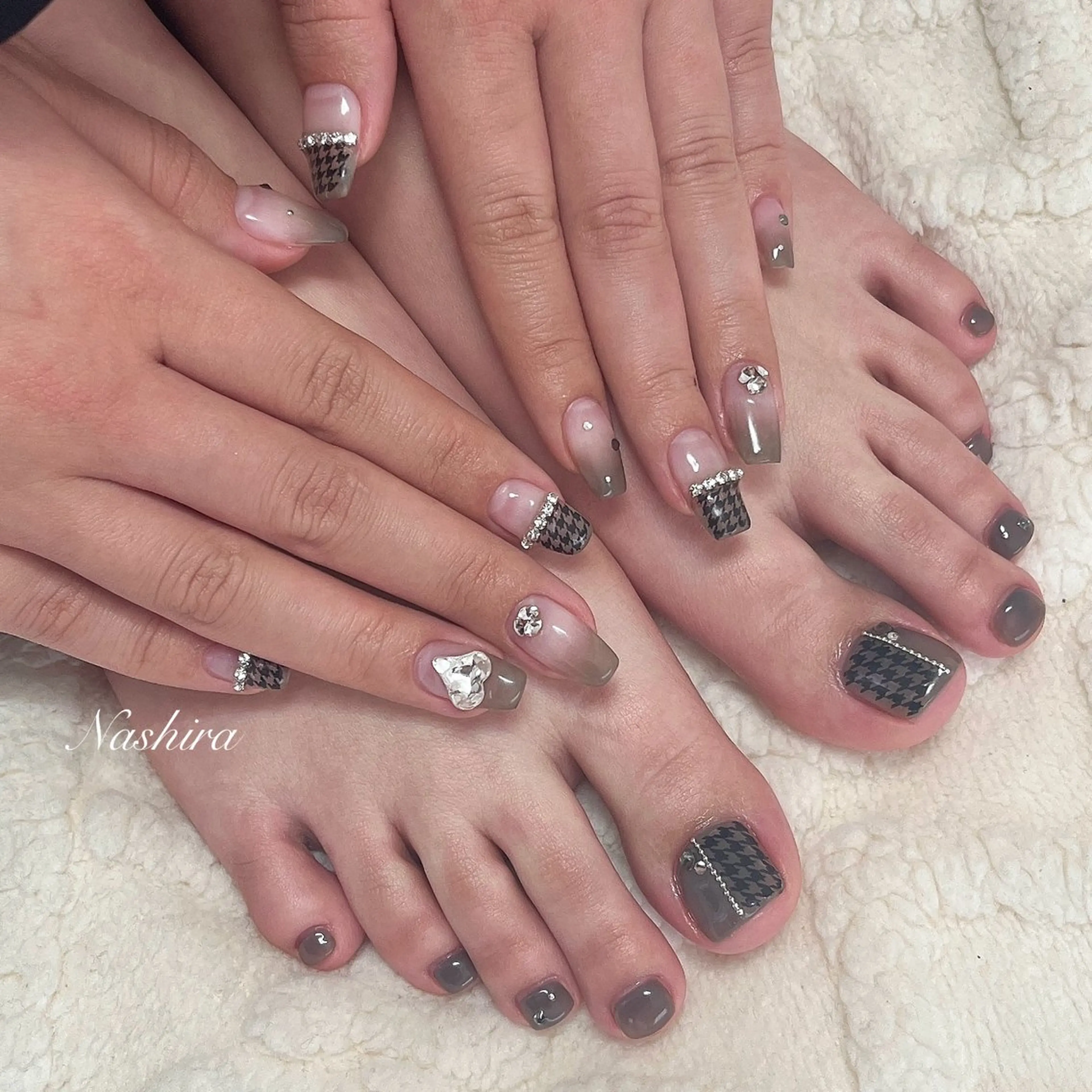 ネイル フットネイル おそろいネイル Nashira所属・Nashira moeのネイルデザイン