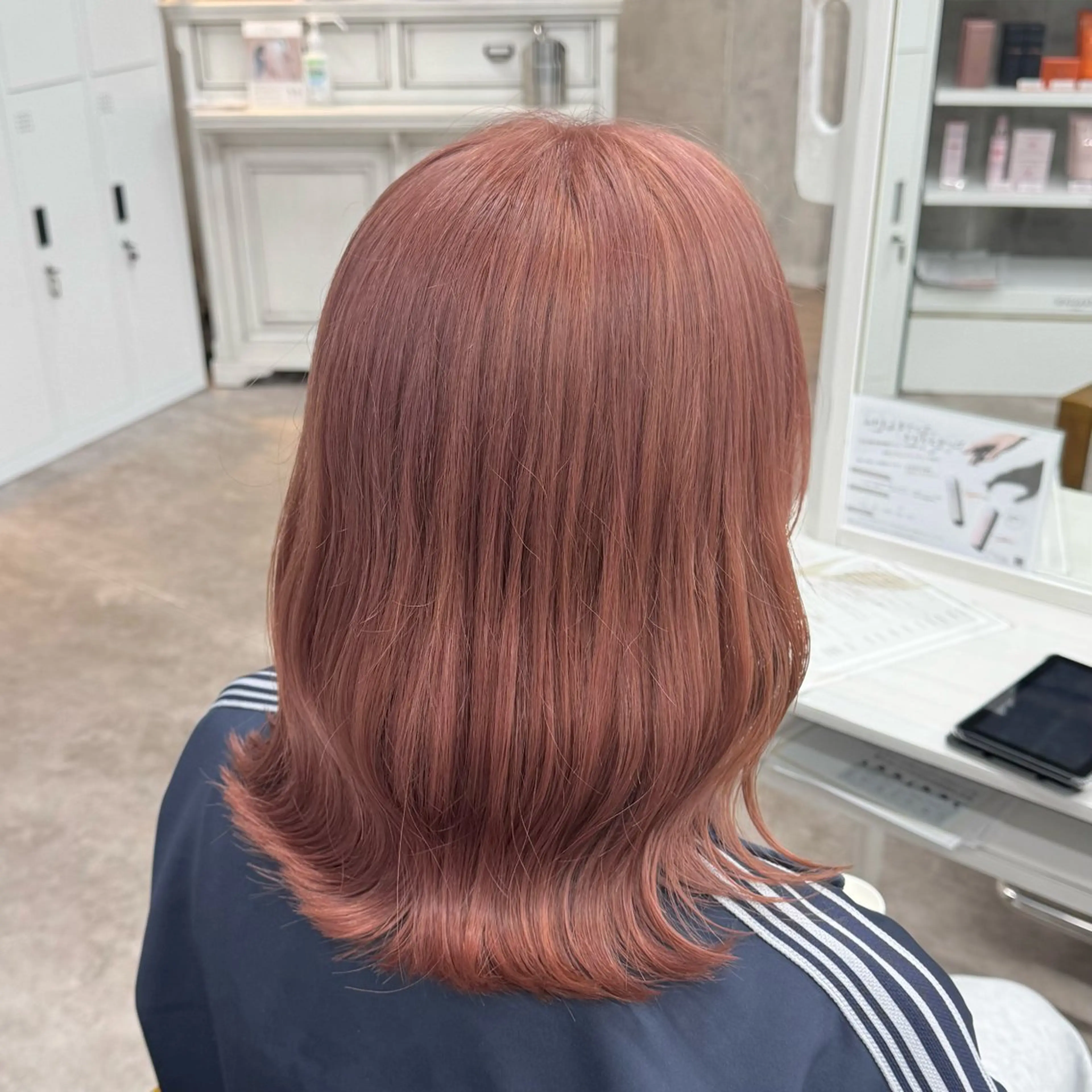 ミディアム カラー カット ヘアカラー JUNSHIN🦋 ヘアセット／カラーのヘアスタイル