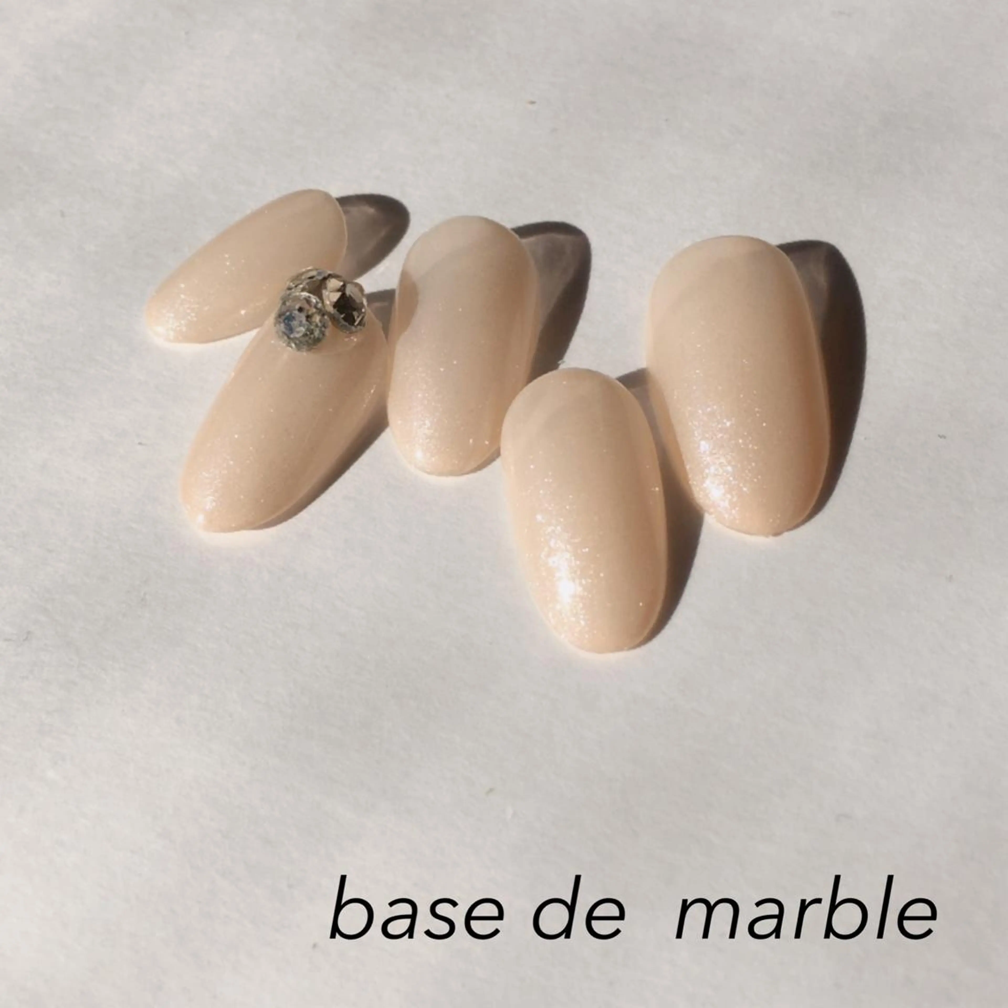 ネイル オモルフィ所属・カラーリスト marumoのヘアスタイル