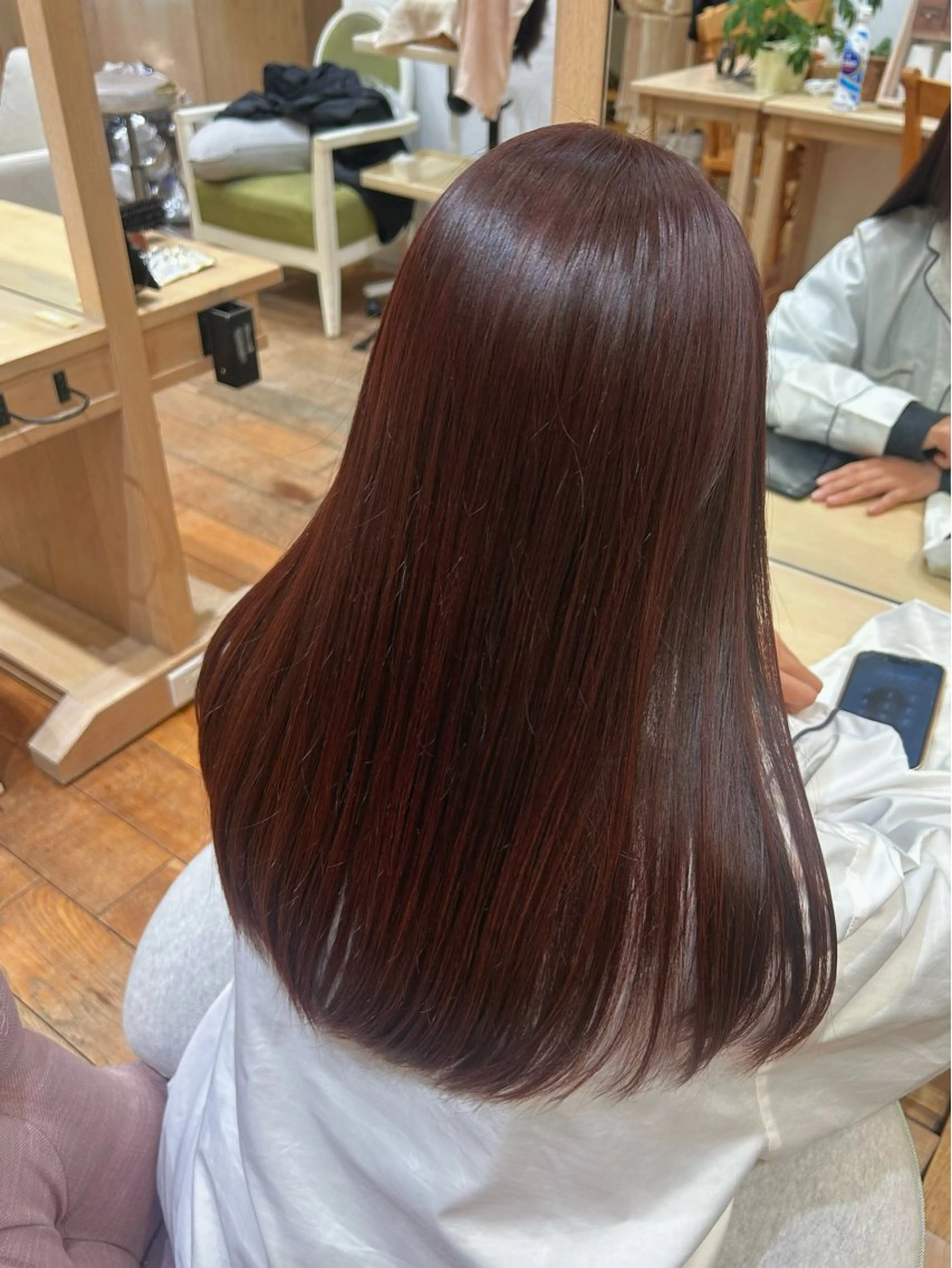 カラー レッドカラー ヘアカラー 市吉 杏奈のヘアスタイル