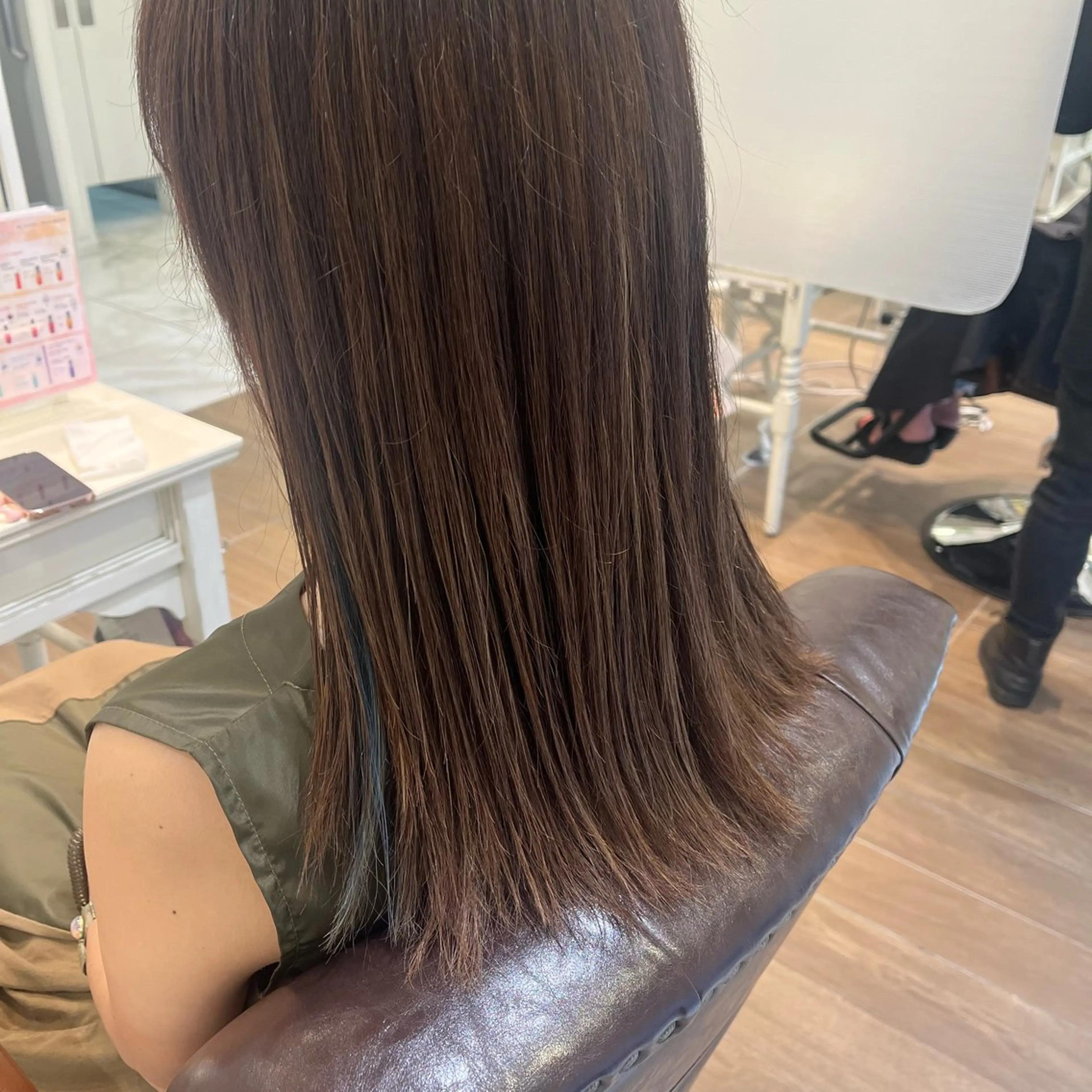 「お悩み解決！」美フォルムカット＋艶カラー＋オージュアトリートメント  (毛先料金は別)の写真