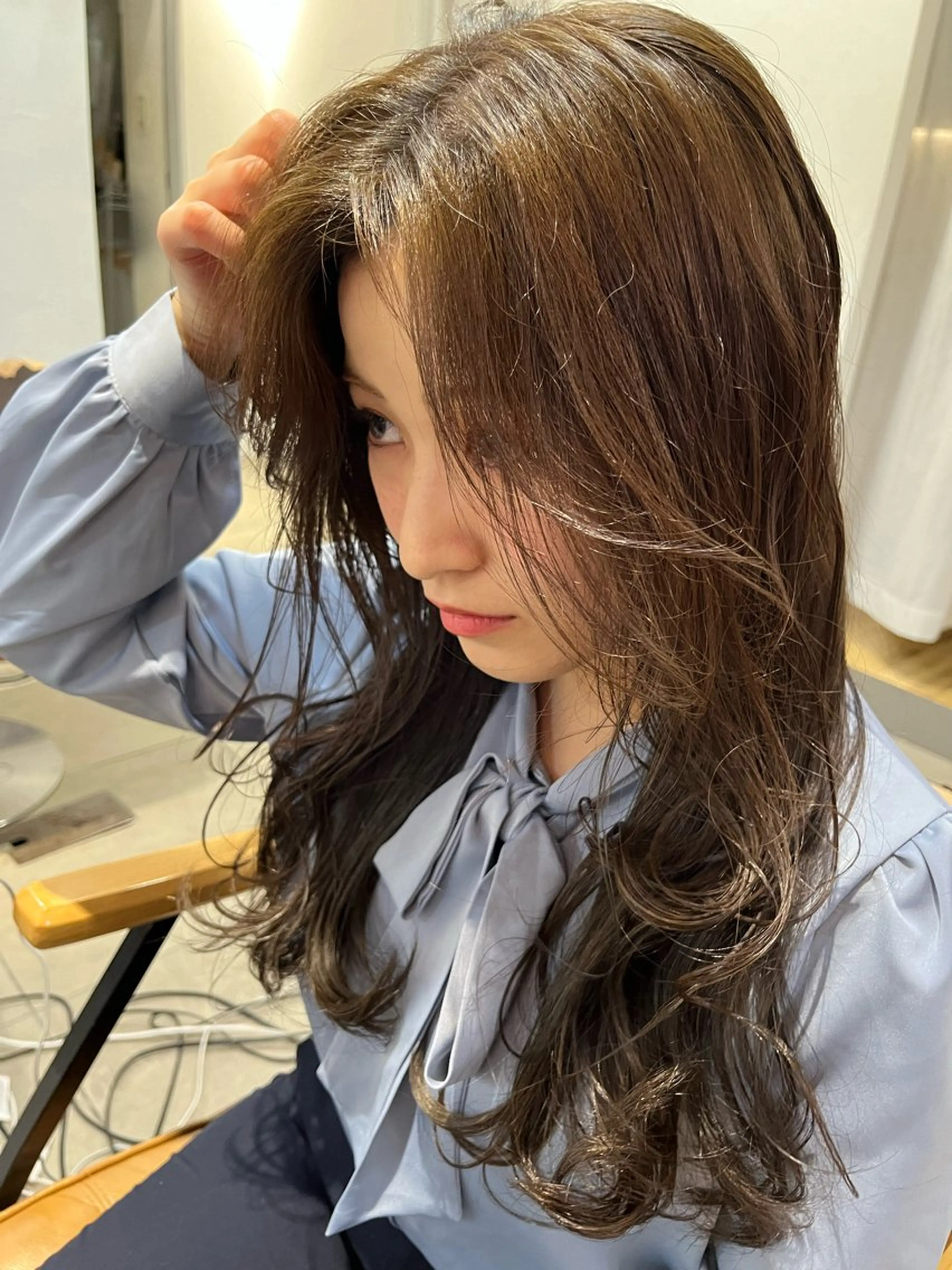 ロング カラー ナチュラルなヘア /ヨシダトモキのヘアスタイル