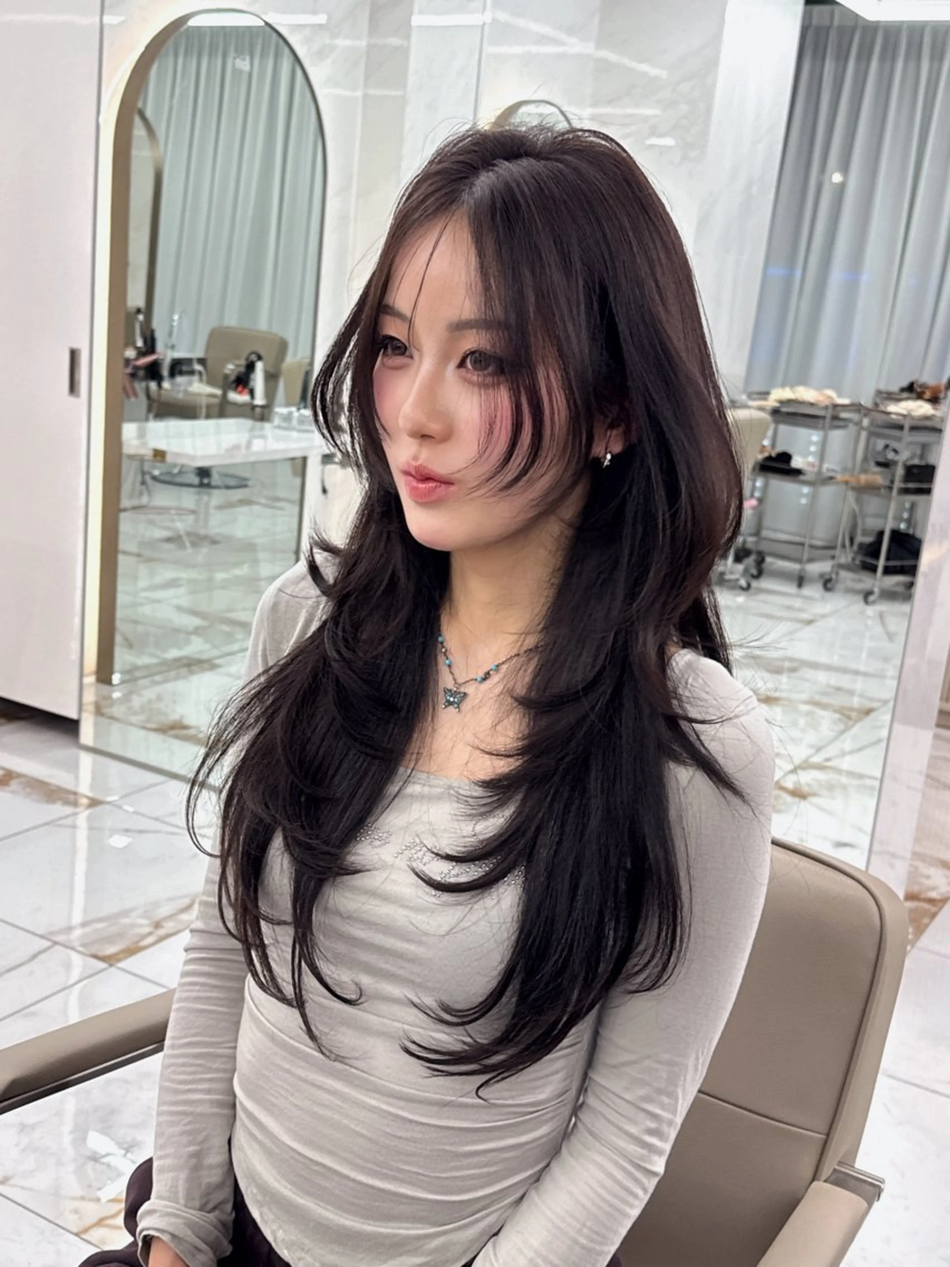 ロング のり🐼顔まわり/ 韓国/レイヤーカットのヘアスタイル