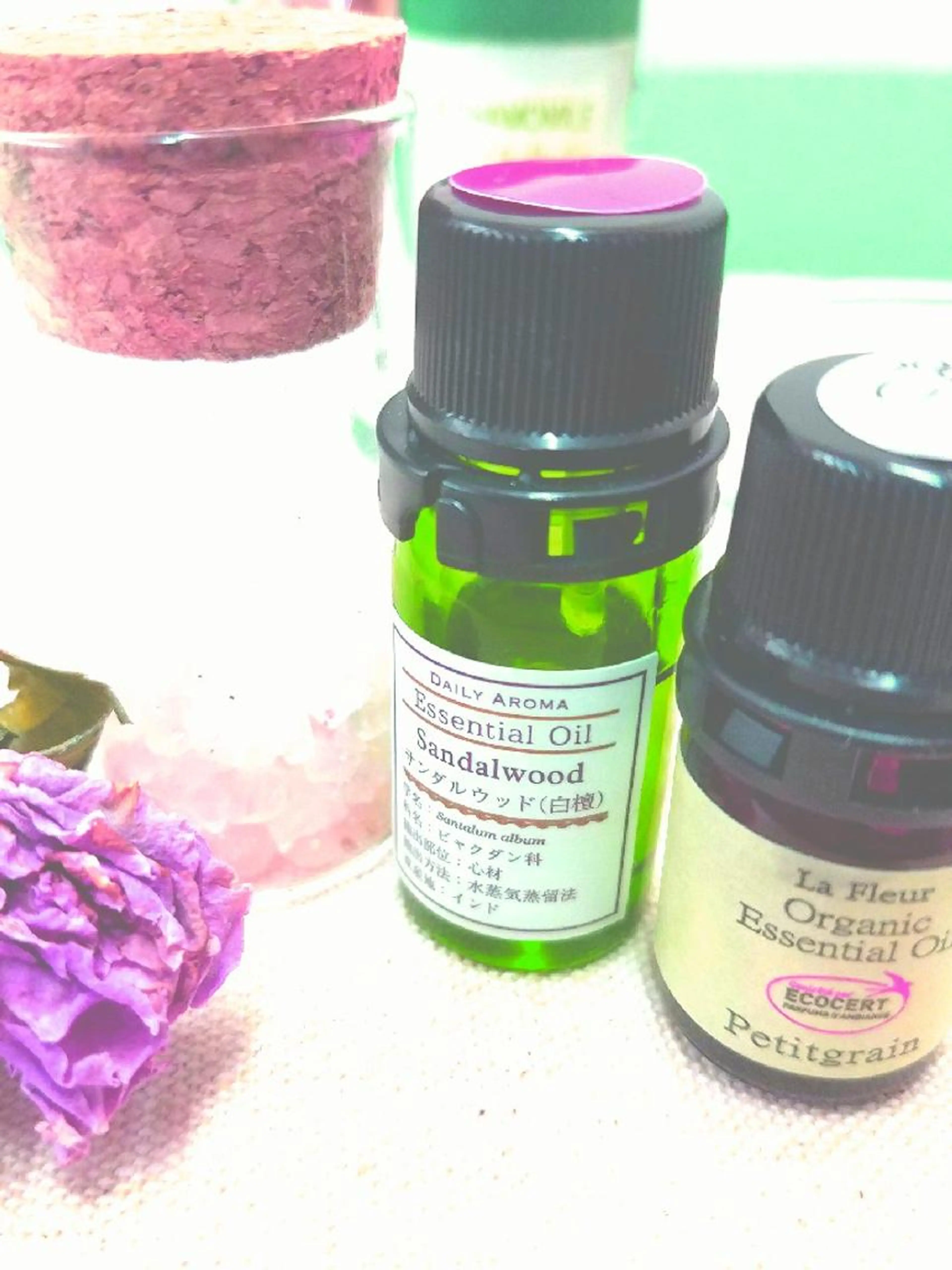 アロマオイルトリートメント‼60分アロマの香りに癒されてリラクゼーションの時間をお楽しみいただけます✨の写真