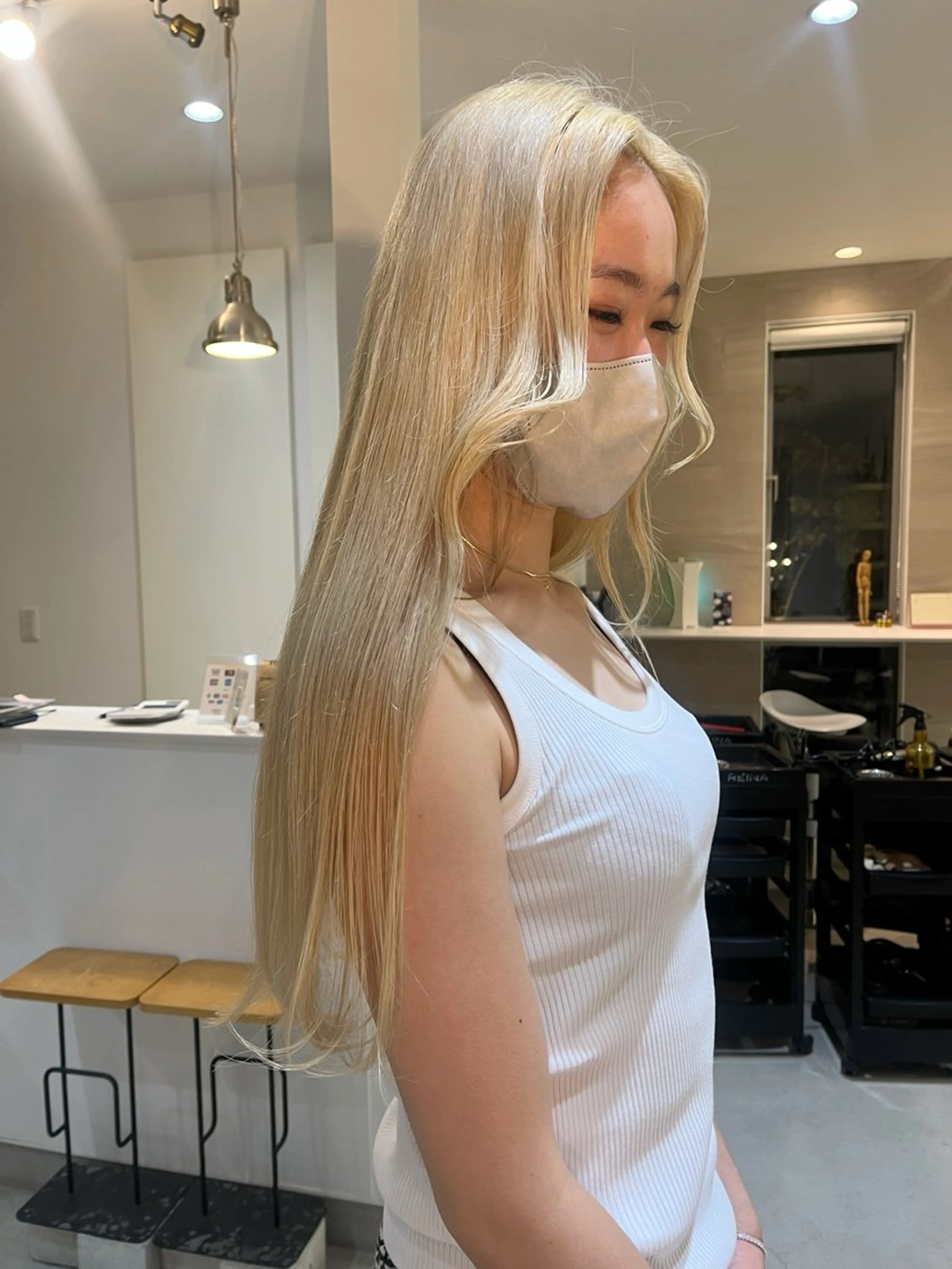 ロング カット ヘアカラー mir所属・長山 茉白のヘアスタイル