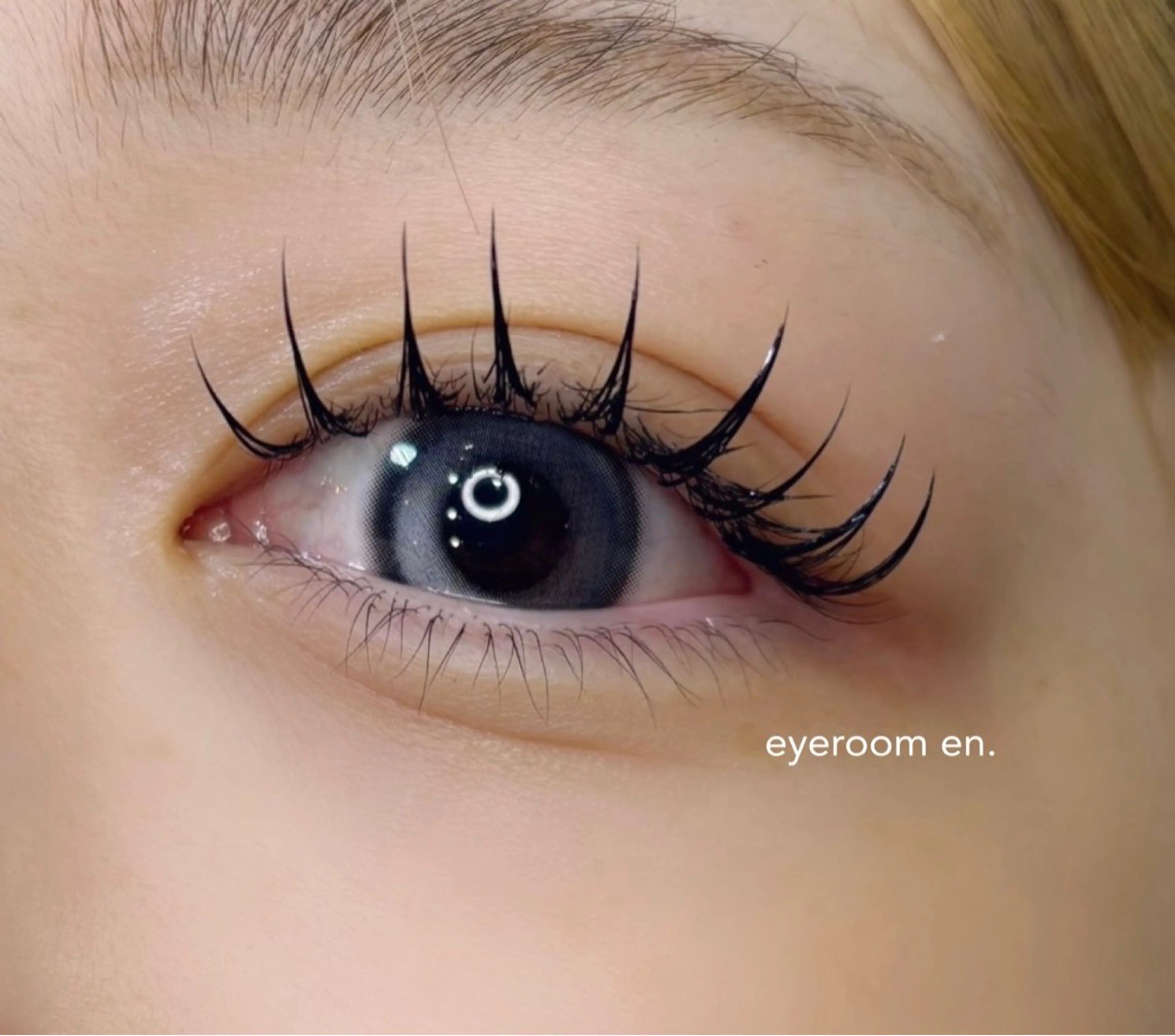 マツエク・マツパ フラットラッシュ eyeroom en.のマツエク・マツパデザイン