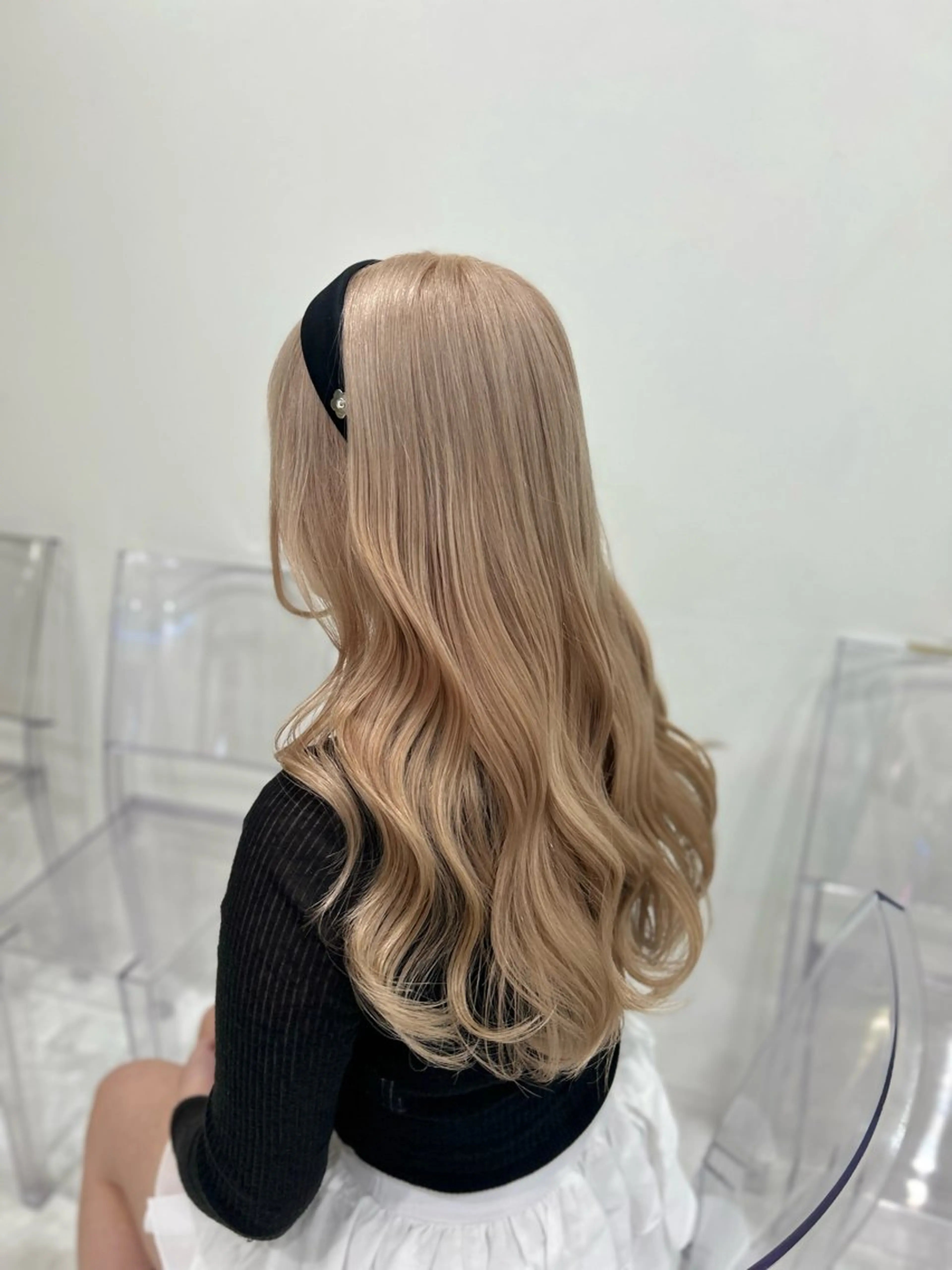 【インスタからはこちら👀✨️】💖ケアブリーチダブルカラー💖内部補修トリートメント付き💖コテ巻き仕上げ💖の写真