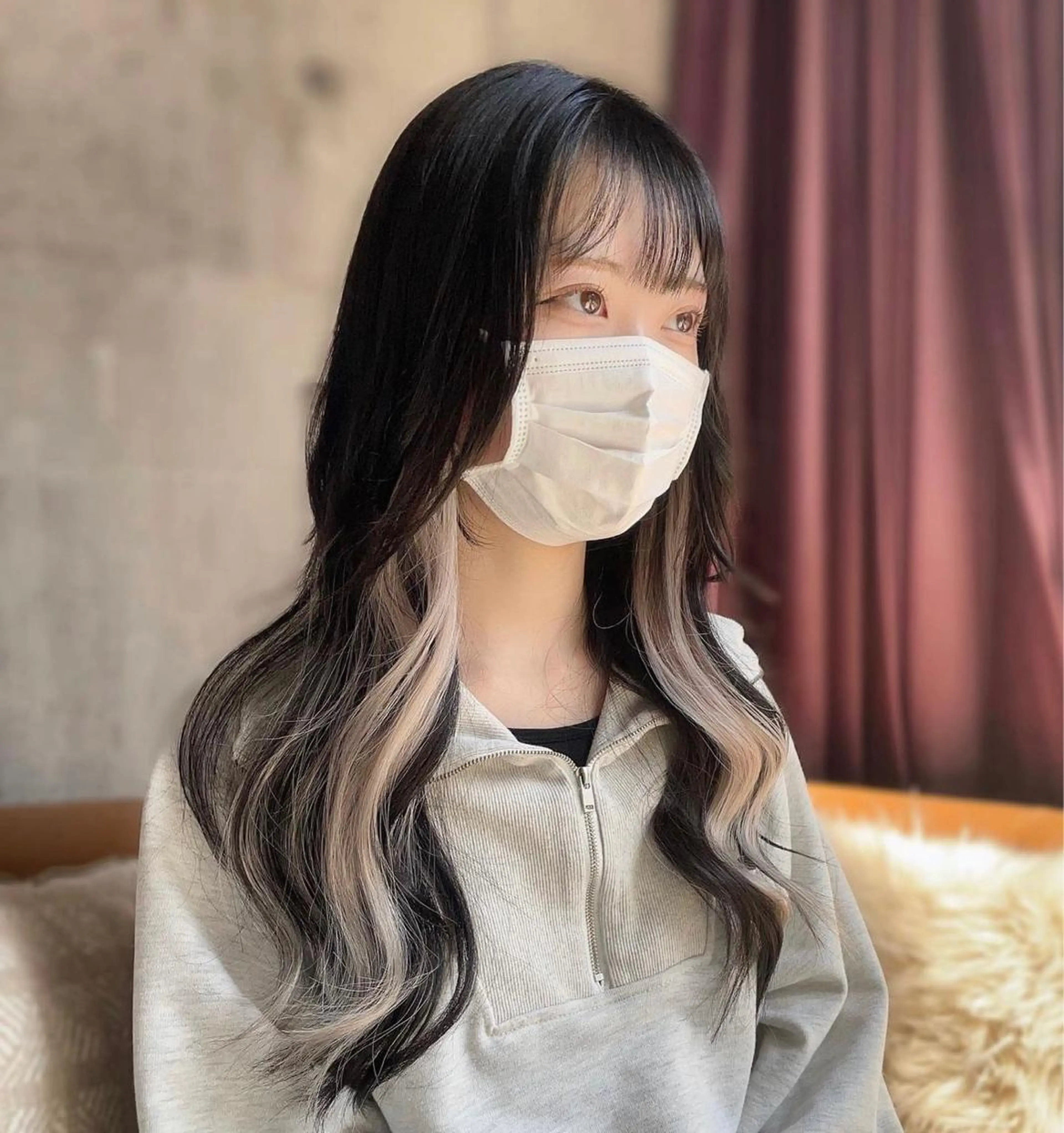 セミロング カラー ハイライトカラー インナーカラー エクステ ハイライト MIRAC所属・Ryoichi⛓️ 韓国ヘア/ハイトーンのヘアスタイル