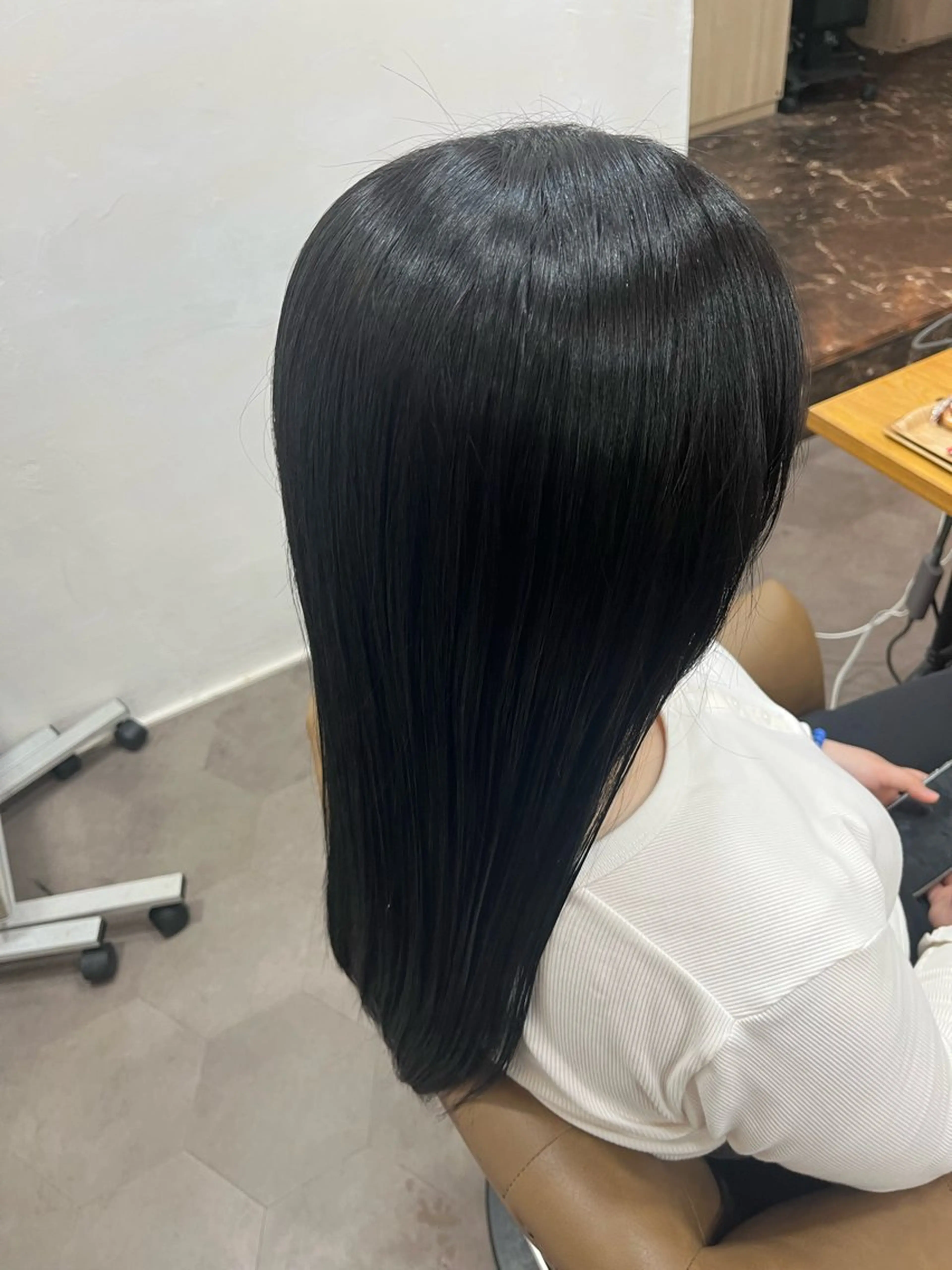 ロング ヘアカラー 縮毛矯正⚡️カラー いいじまのヘアスタイル