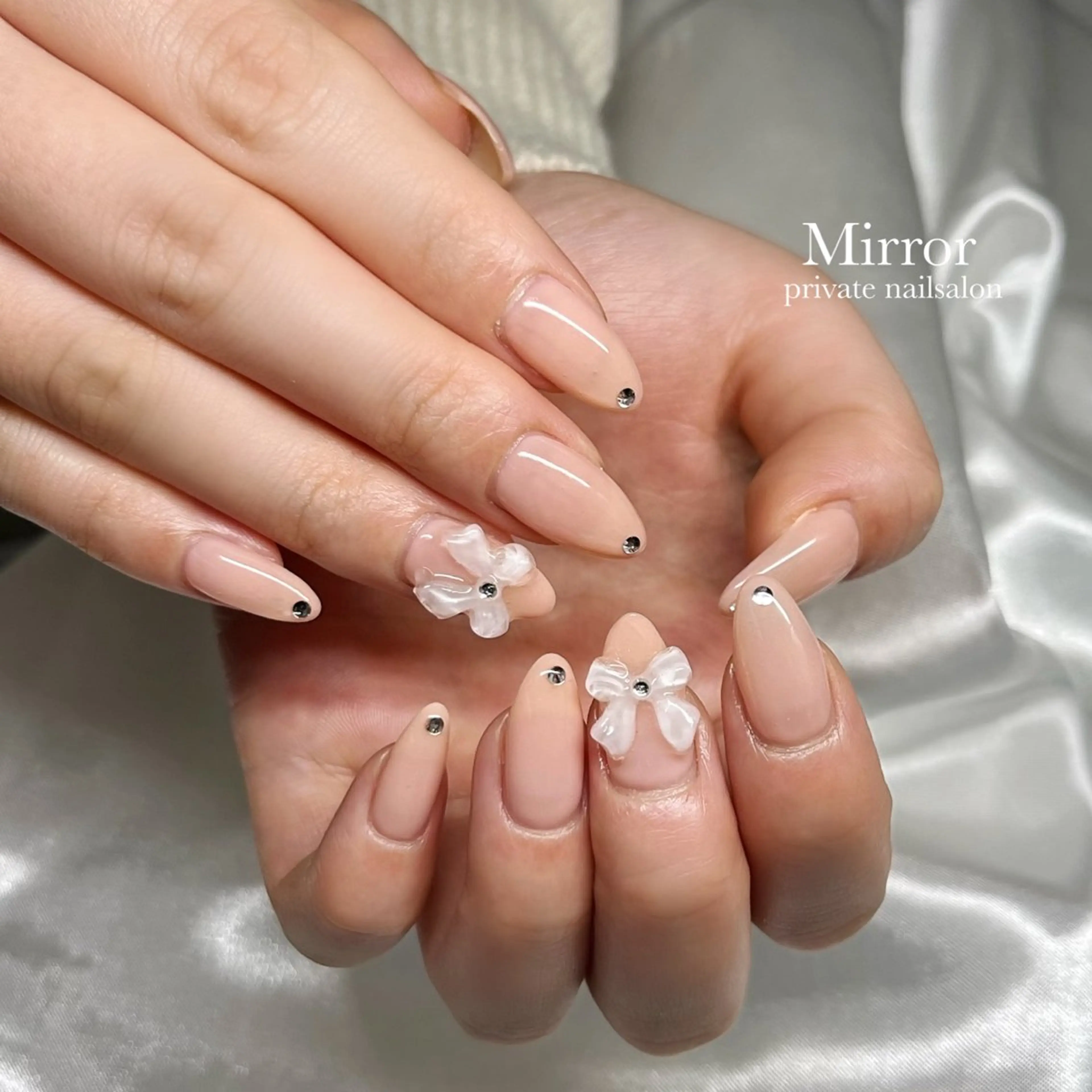 ネイル nailsalon Mirrorのネイルデザイン