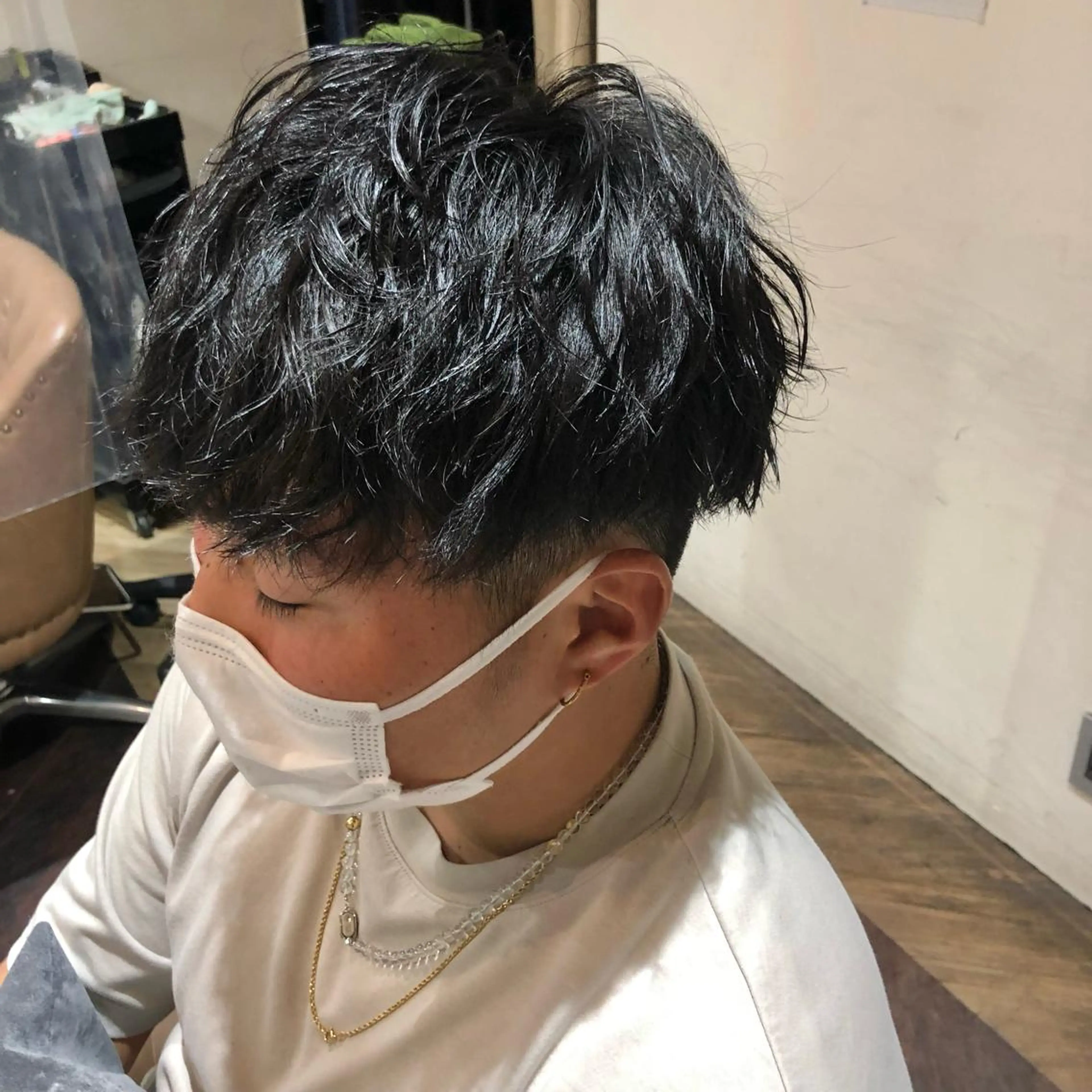 ショート パーマ メンズ メンズパーマ ツイストスパイラルパーマ スパイラルパーマ DAHLI plum（ダリ　プリュム）所属・中村 玲美のヘアスタイル