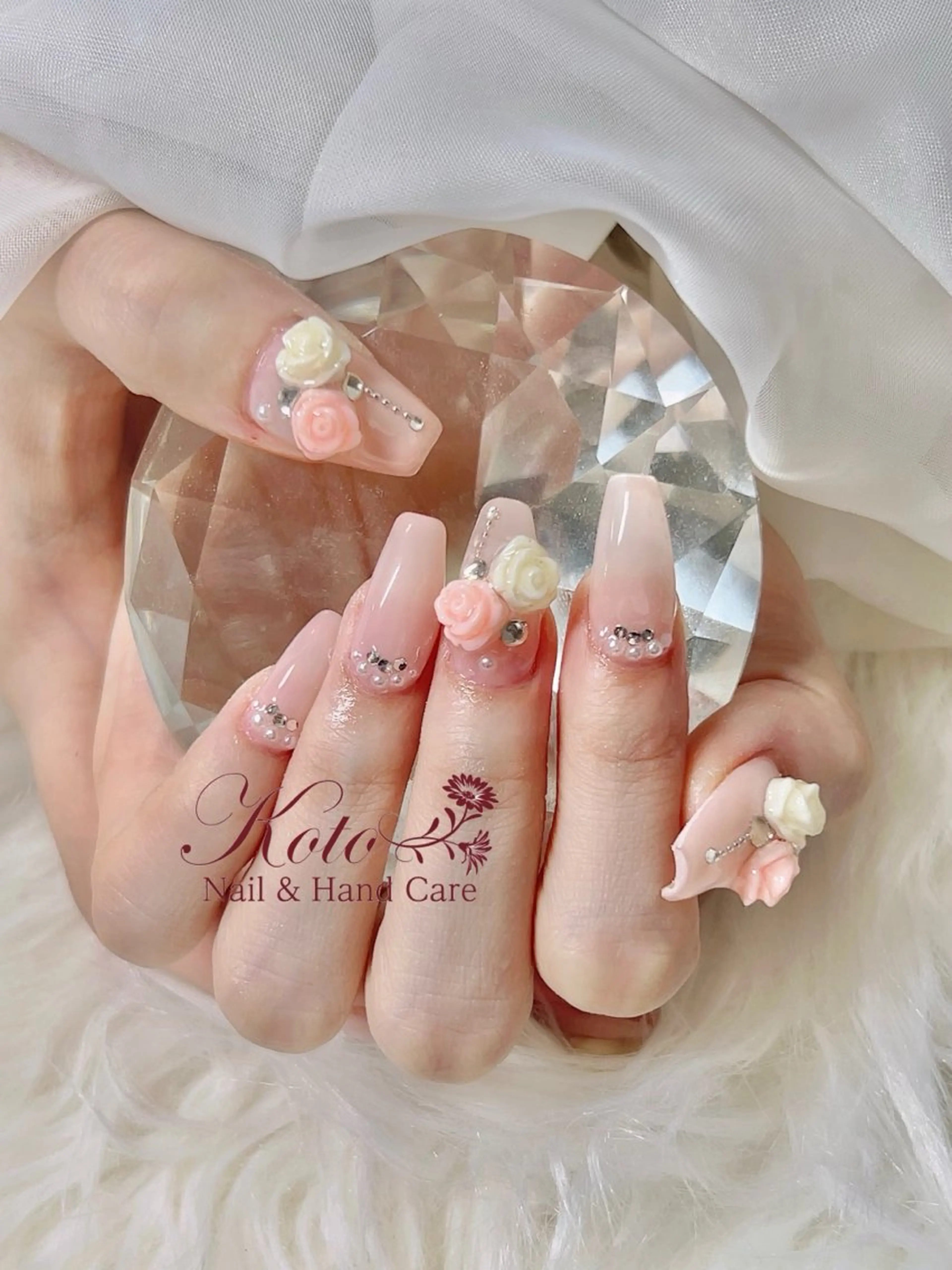 ネイル 長さ出し ジェルネイル 持ち込み ニュアンスネイル 赤色 ハンドネイル Nail Salon KOTOのネイルデザイン