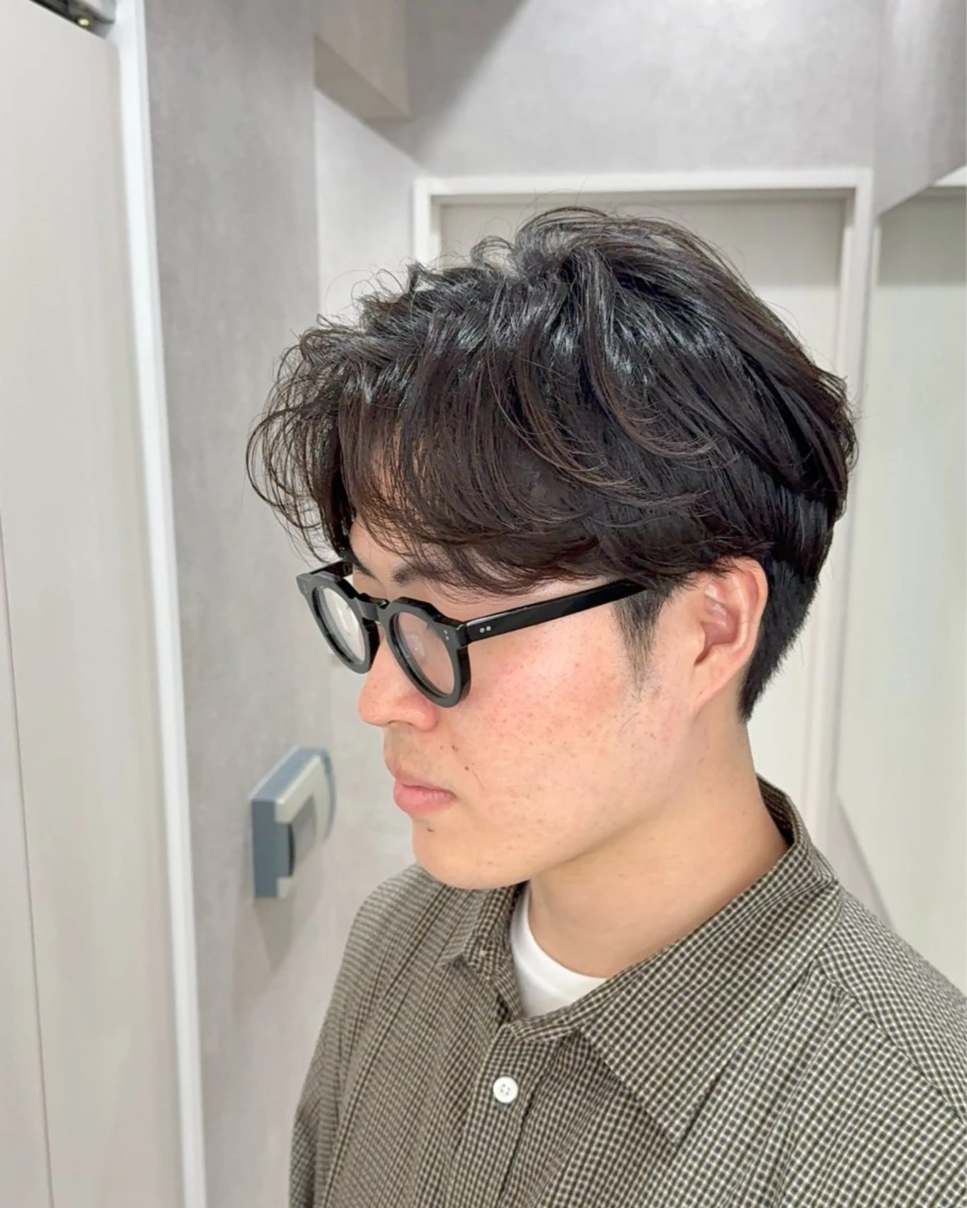 ショート パーマ メンズ カット パーマ トリートメント 【東北メンズヘア1 位受賞🥇】本間祐太のヘアスタイル