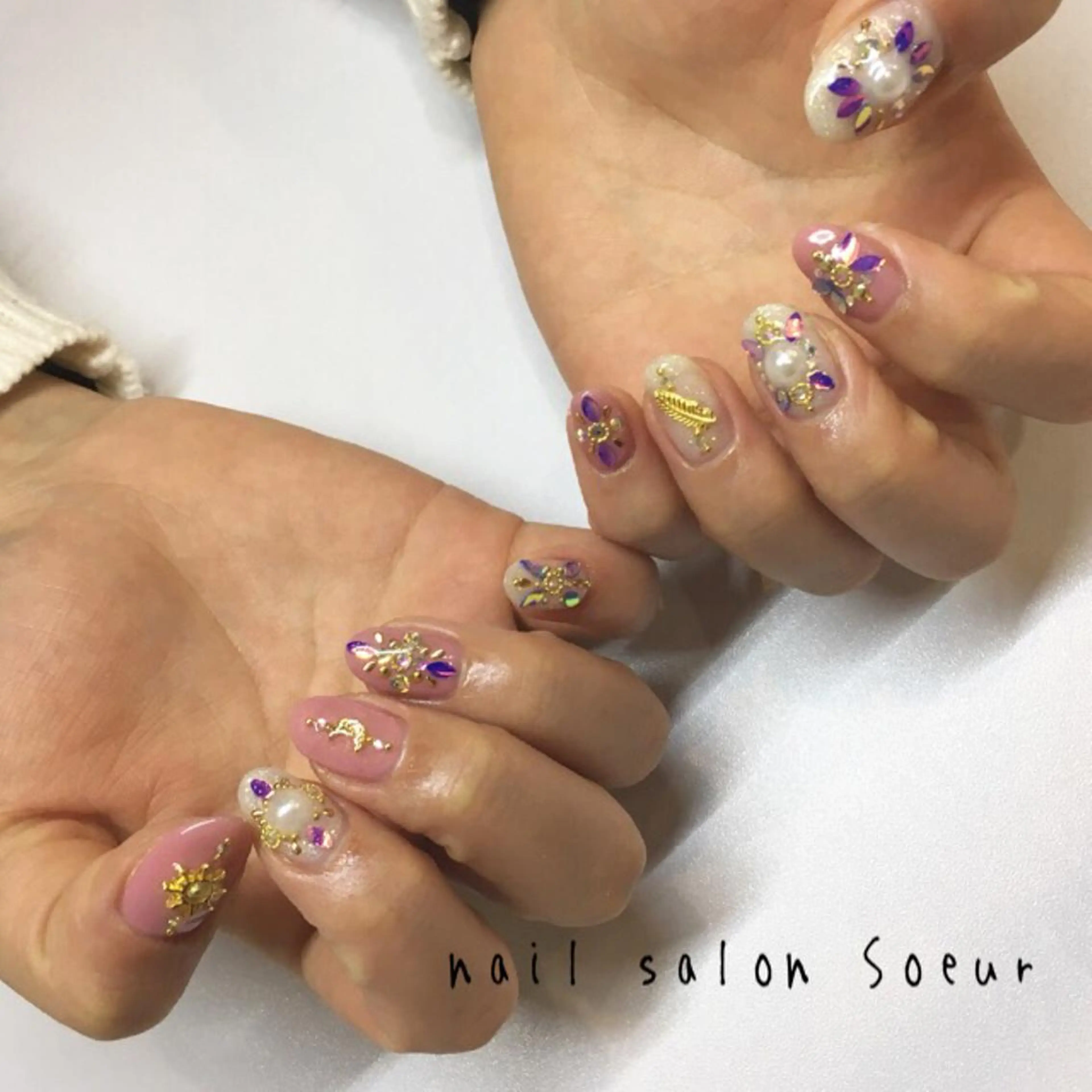 ネイル アートネイル ジェルネイル パープル ストーンネイル ハンドネイル nail salon Soeurのネイルデザイン