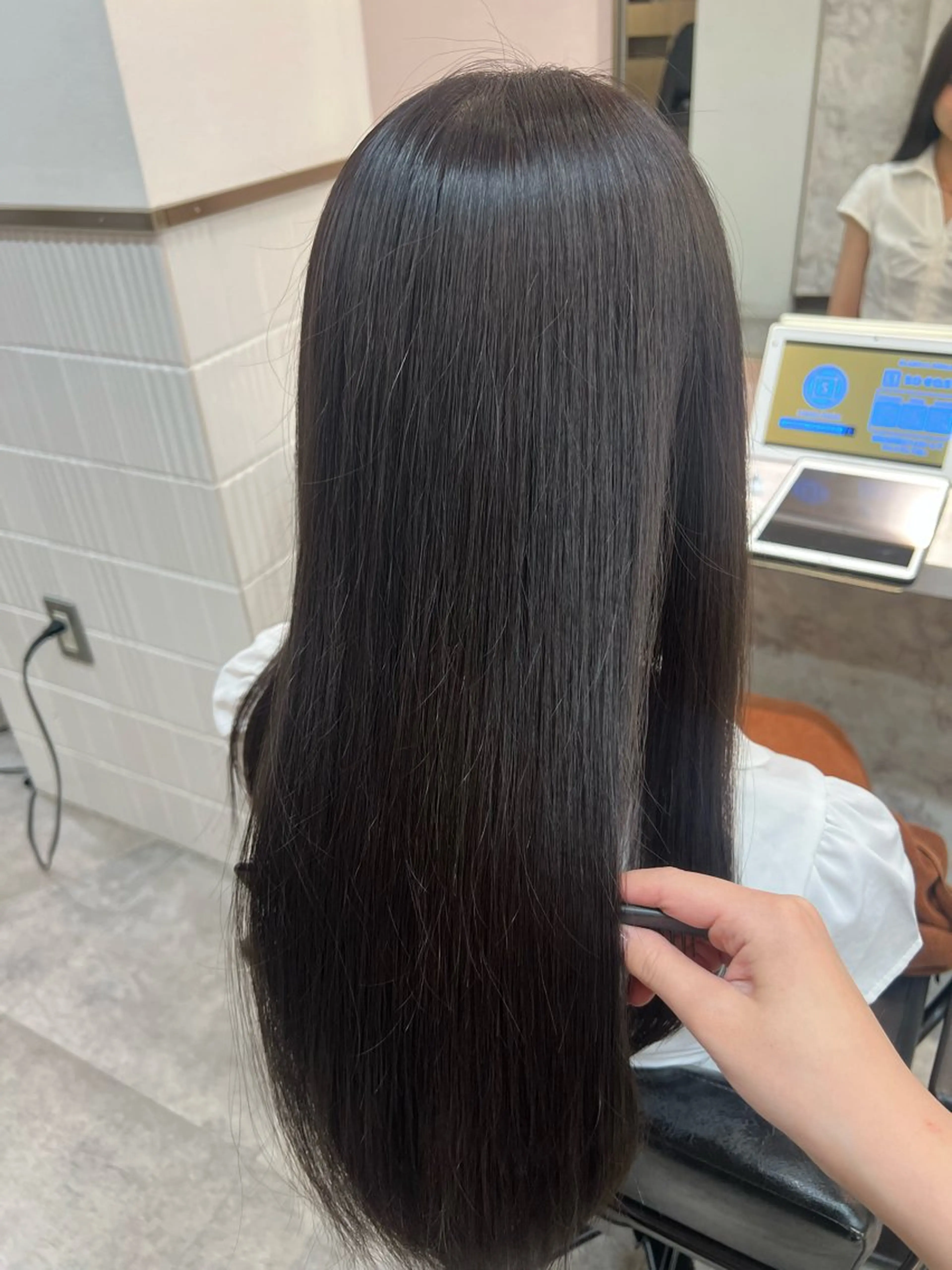 ロング ヘアカラー 栄/レイヤー/ 津野 こころのヘアスタイル