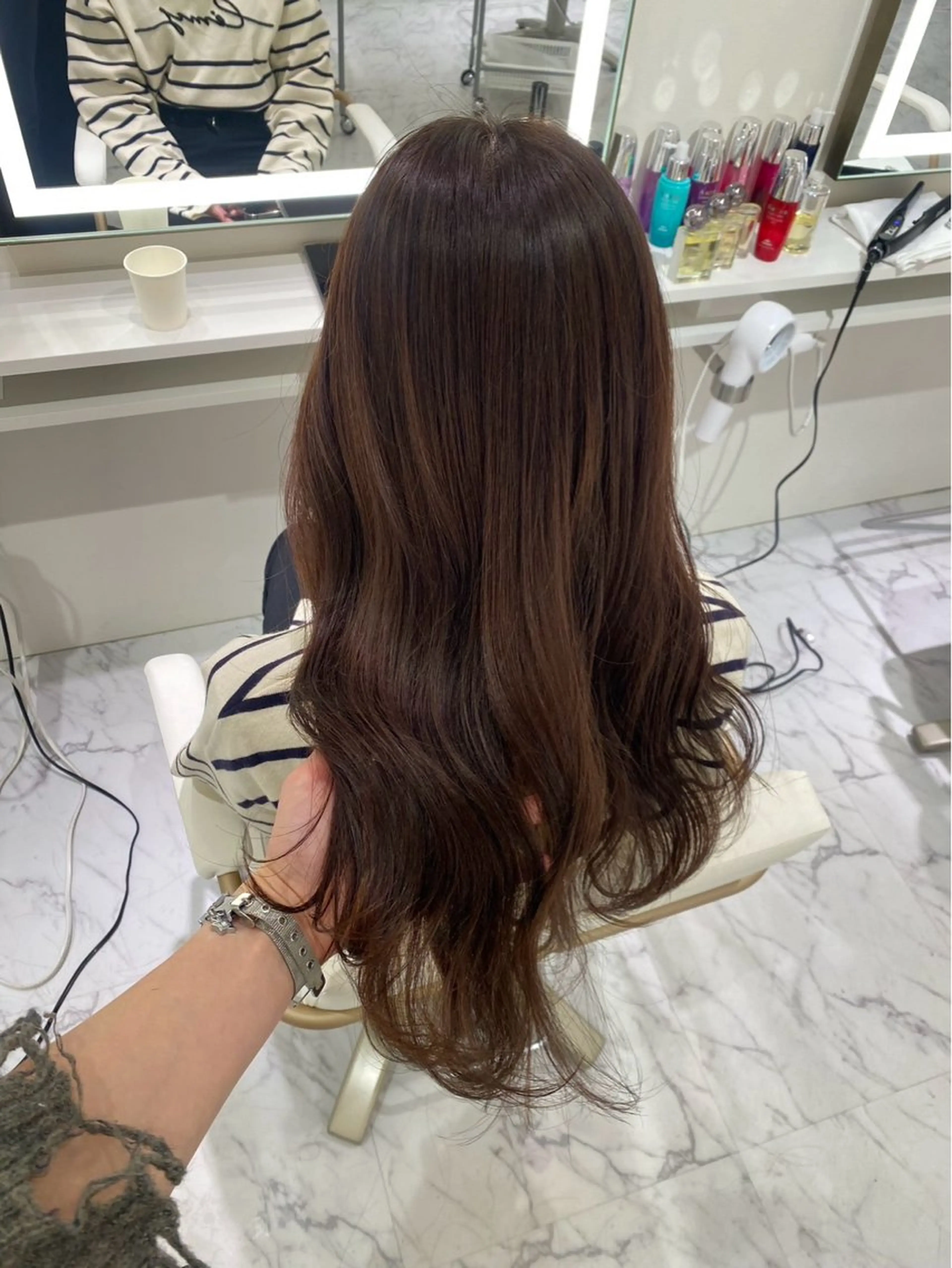 セミロング カラー ParveMix 楠本結菜のヘアスタイル