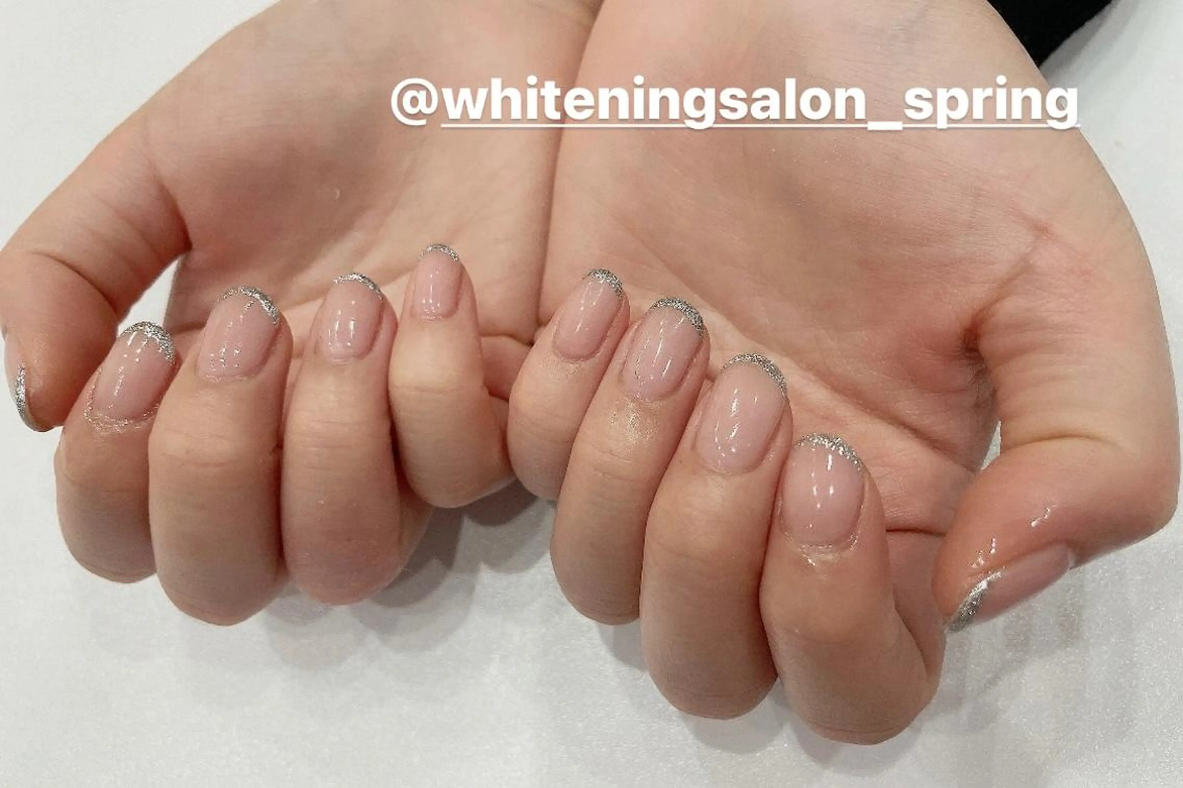 ネイル フレンチネイル ラメ(グリッター) シルバー Nakao Hitomiのネイルデザイン