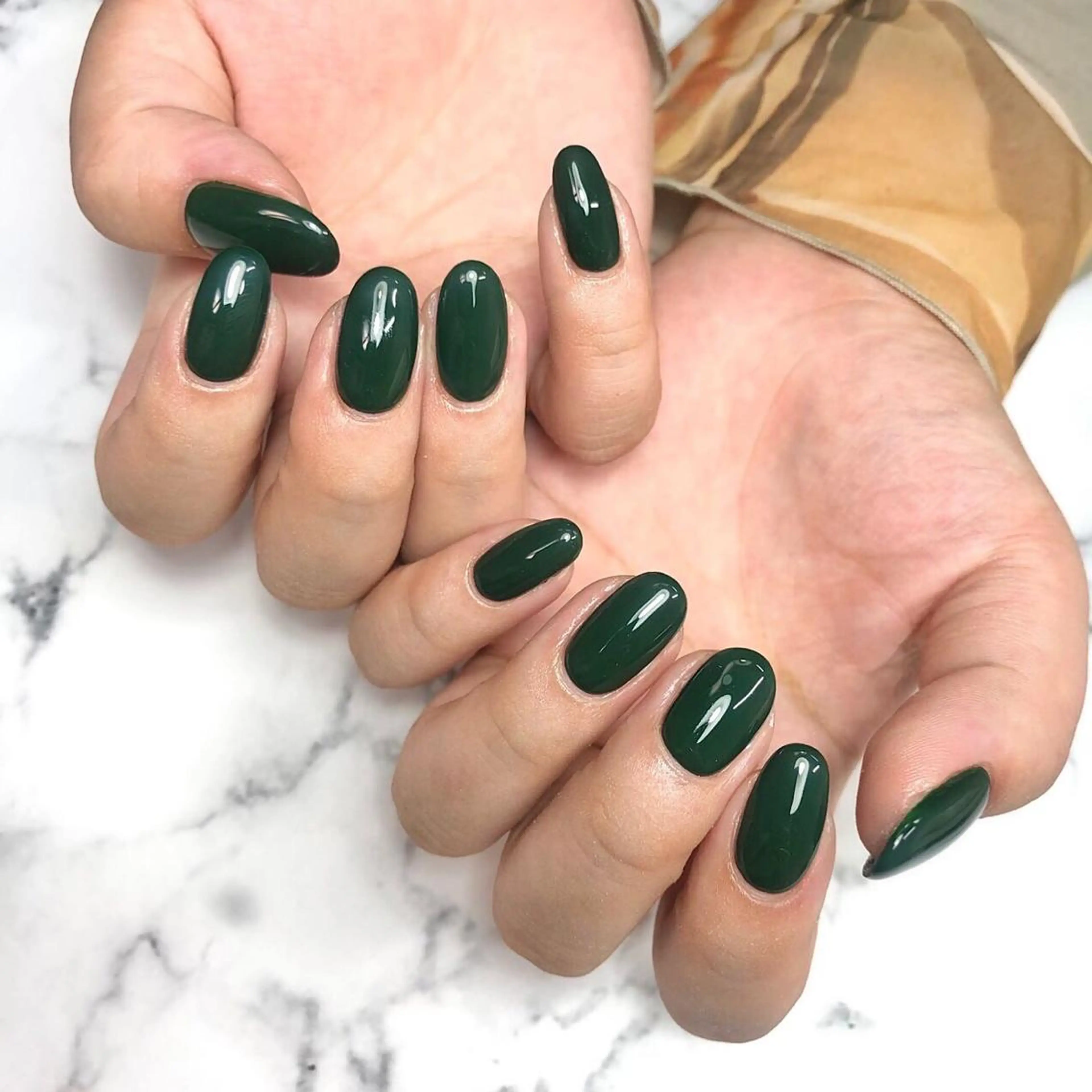 ネイル グリーン 持ち込み ワンカラーネイル ショートネイル シンプルネイル ハンドネイル NAIL NOWのネイルデザイン