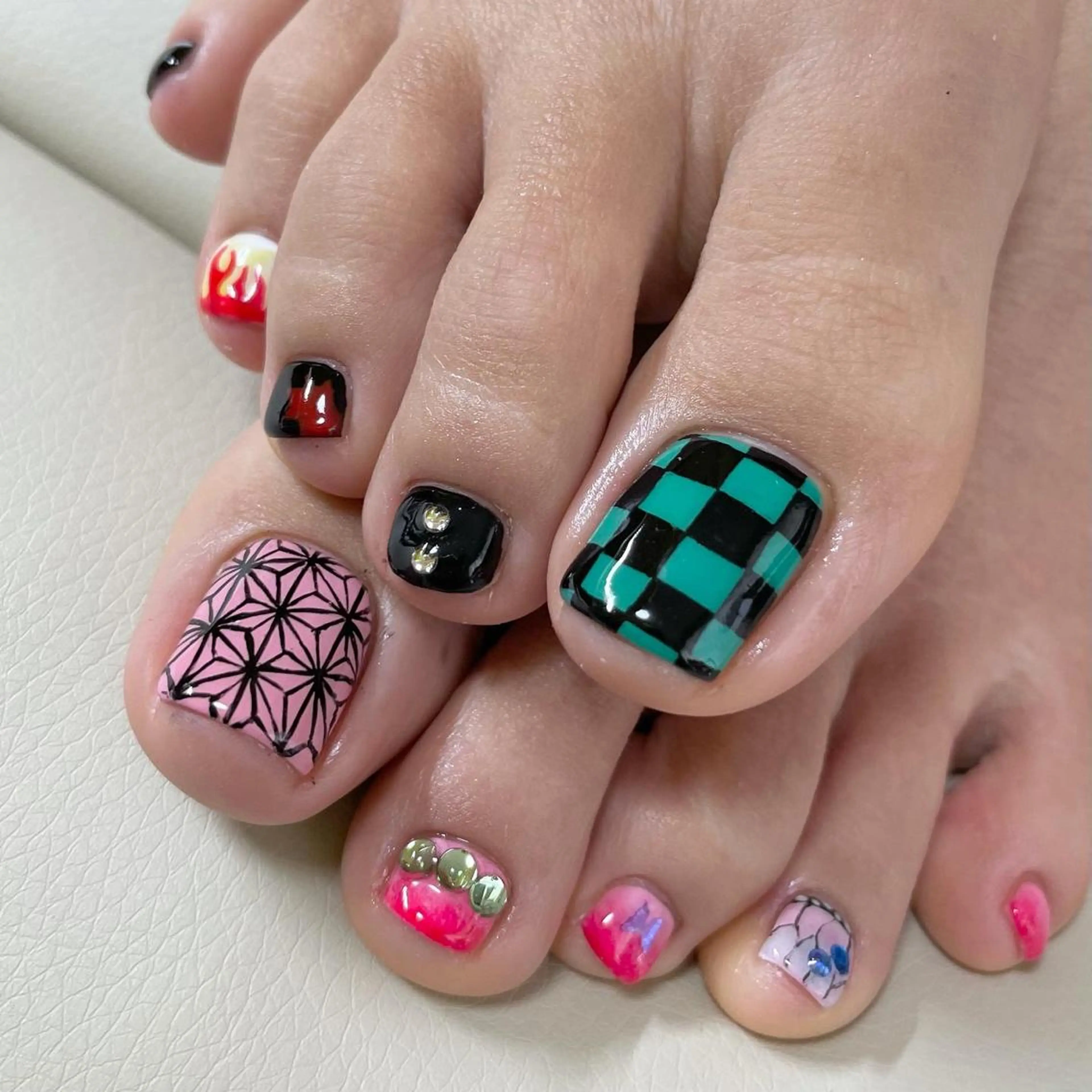 ネイル フットネイル 持ち込み Nail Blue512所属・Nailist MINORIのネイルデザイン