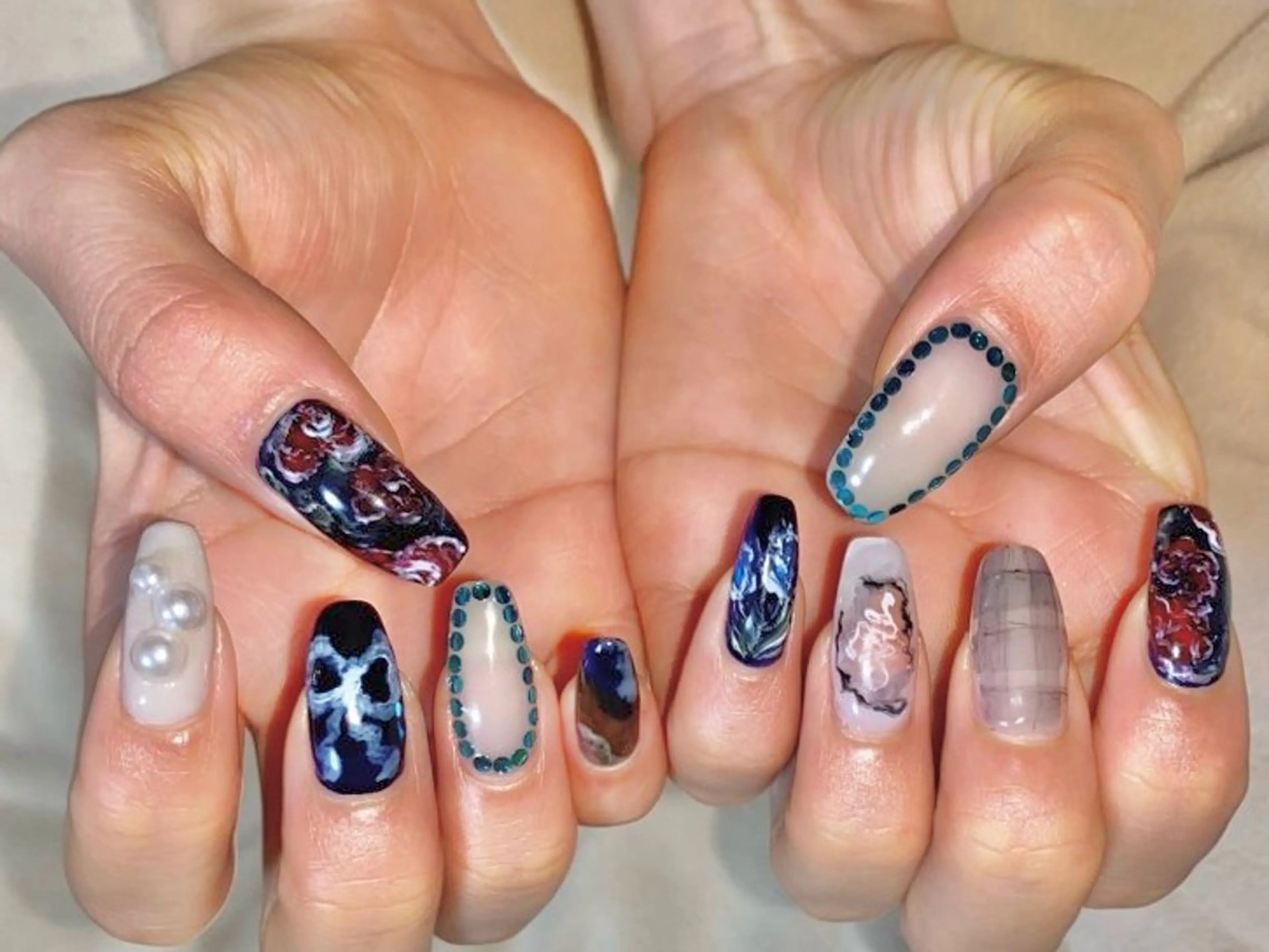 ネイル アートネイル 持ち込み スカルプネイル atelier mofのネイルデザイン