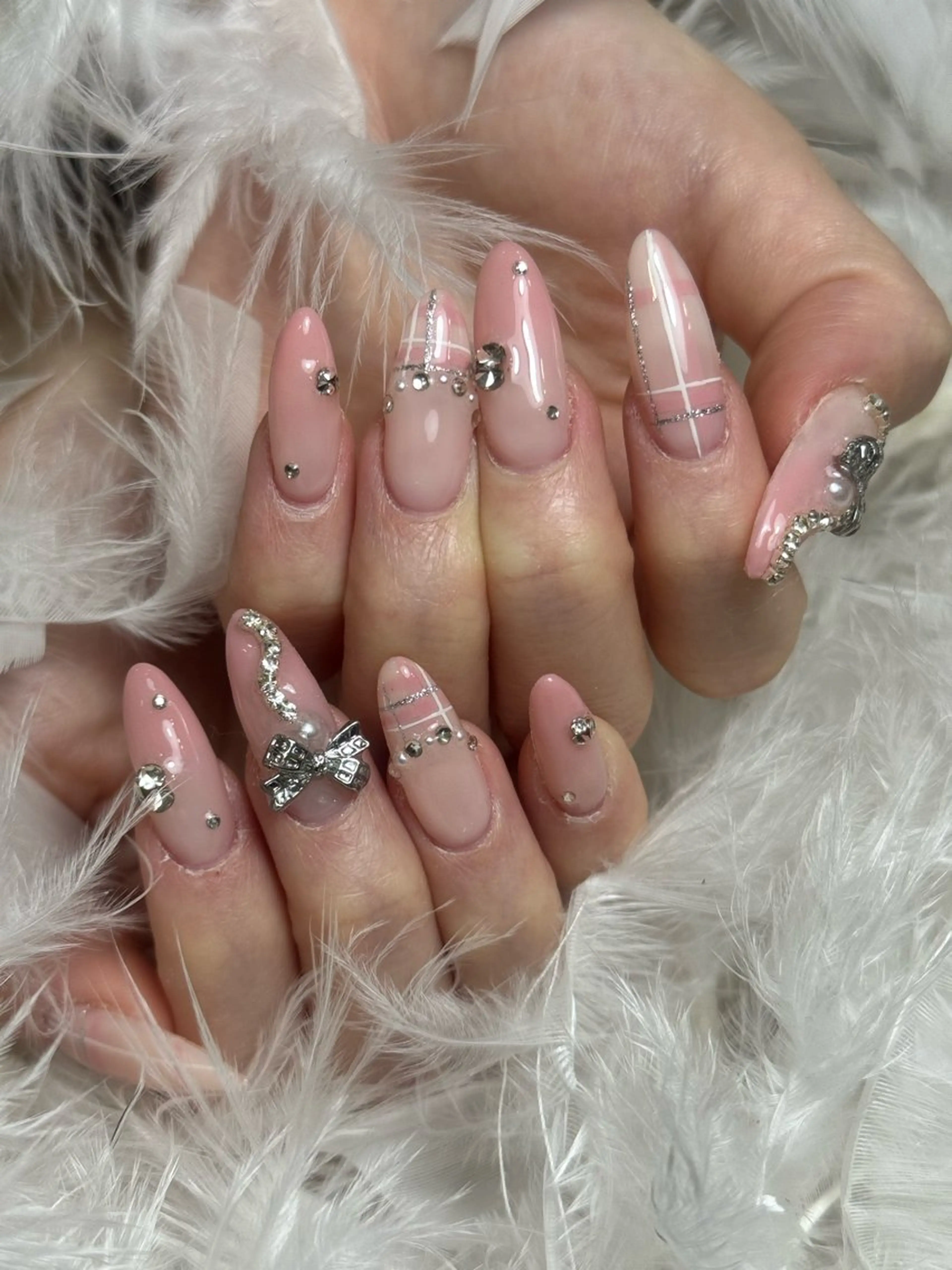 ネイル ハンドネイル DIAMOND Nail🥇のネイルデザイン