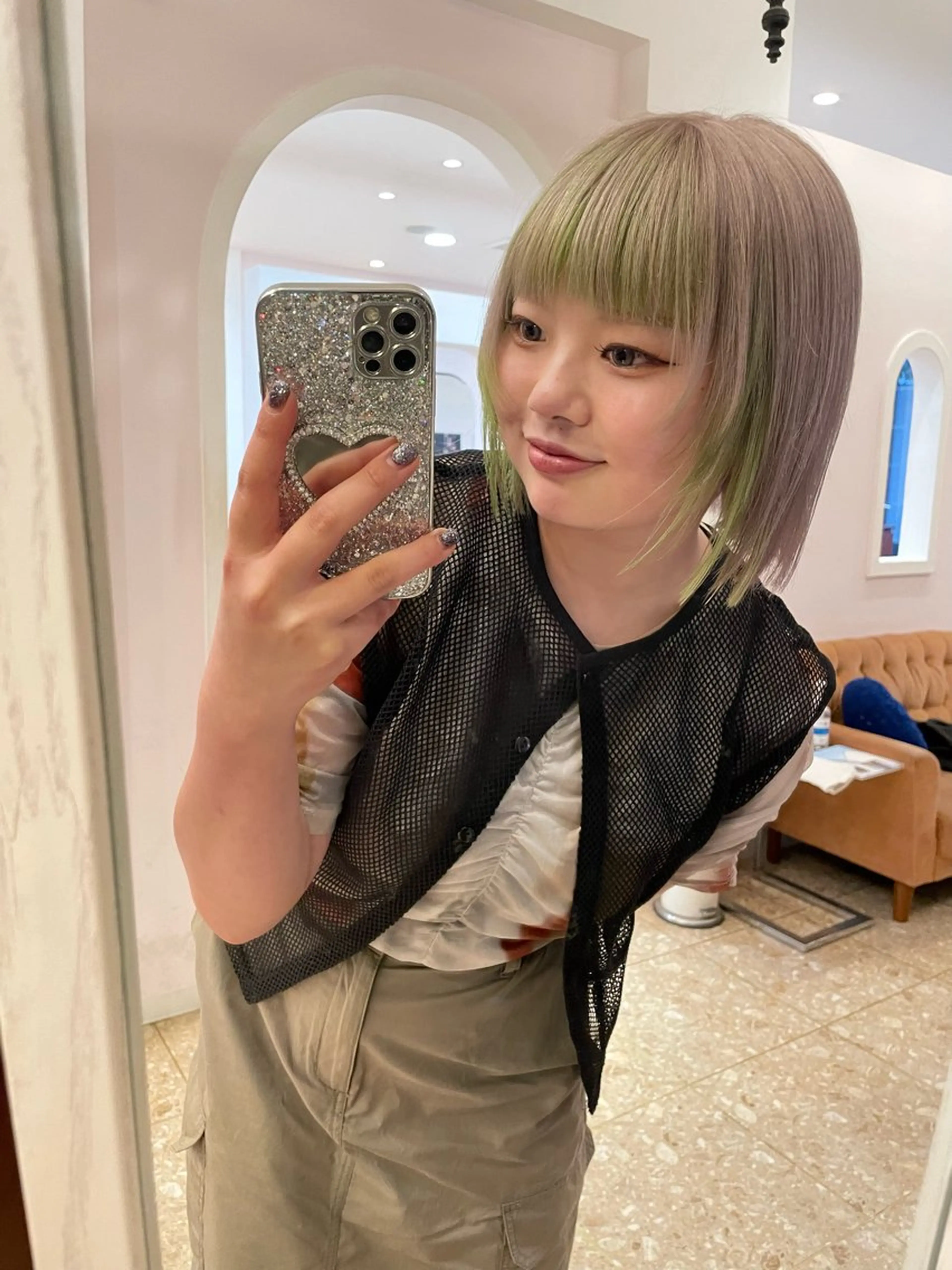 ミディアム AIRI🌸 ブリーチカラー🎀のヘアスタイル