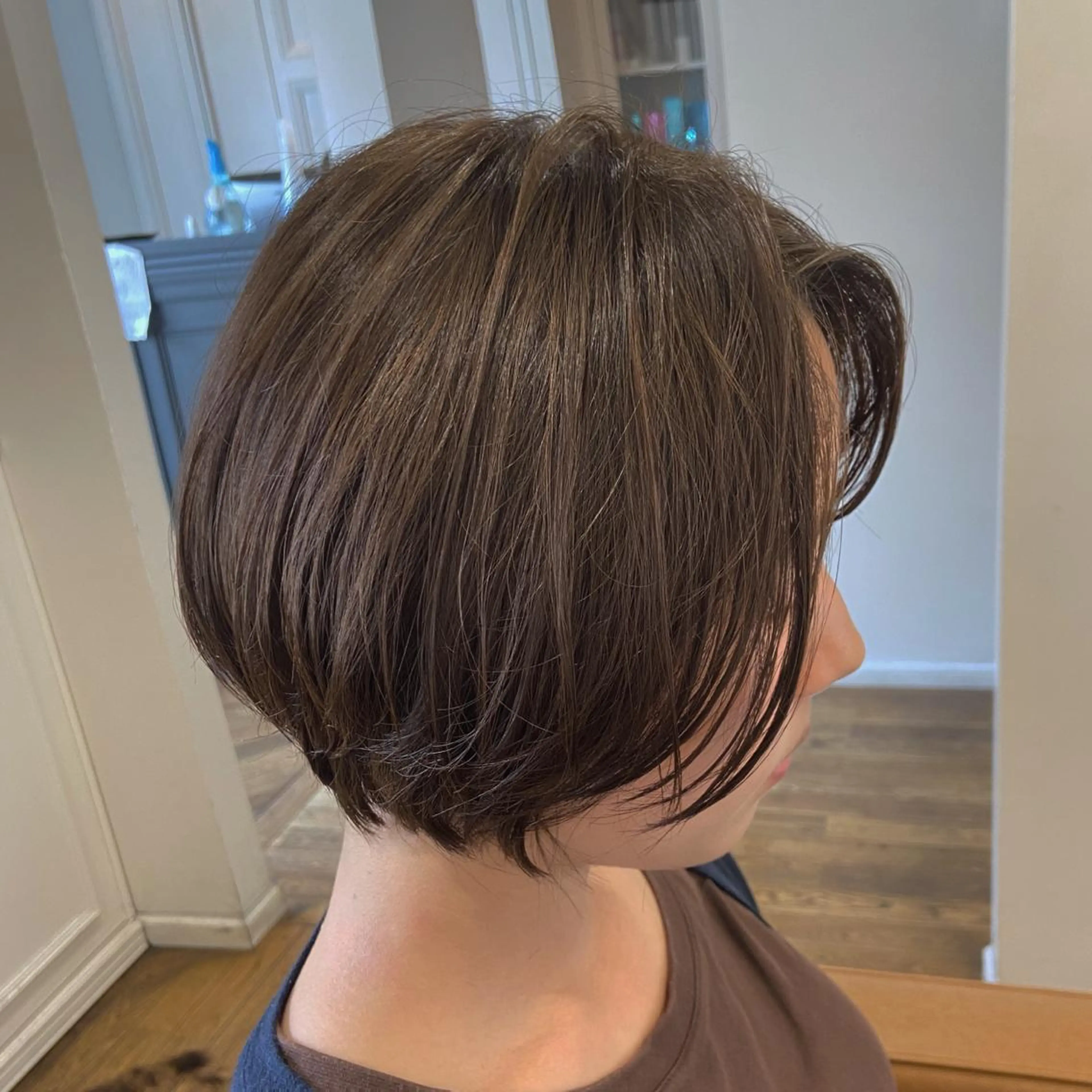 ショート ショートヘア 峯 志帆のヘアスタイル