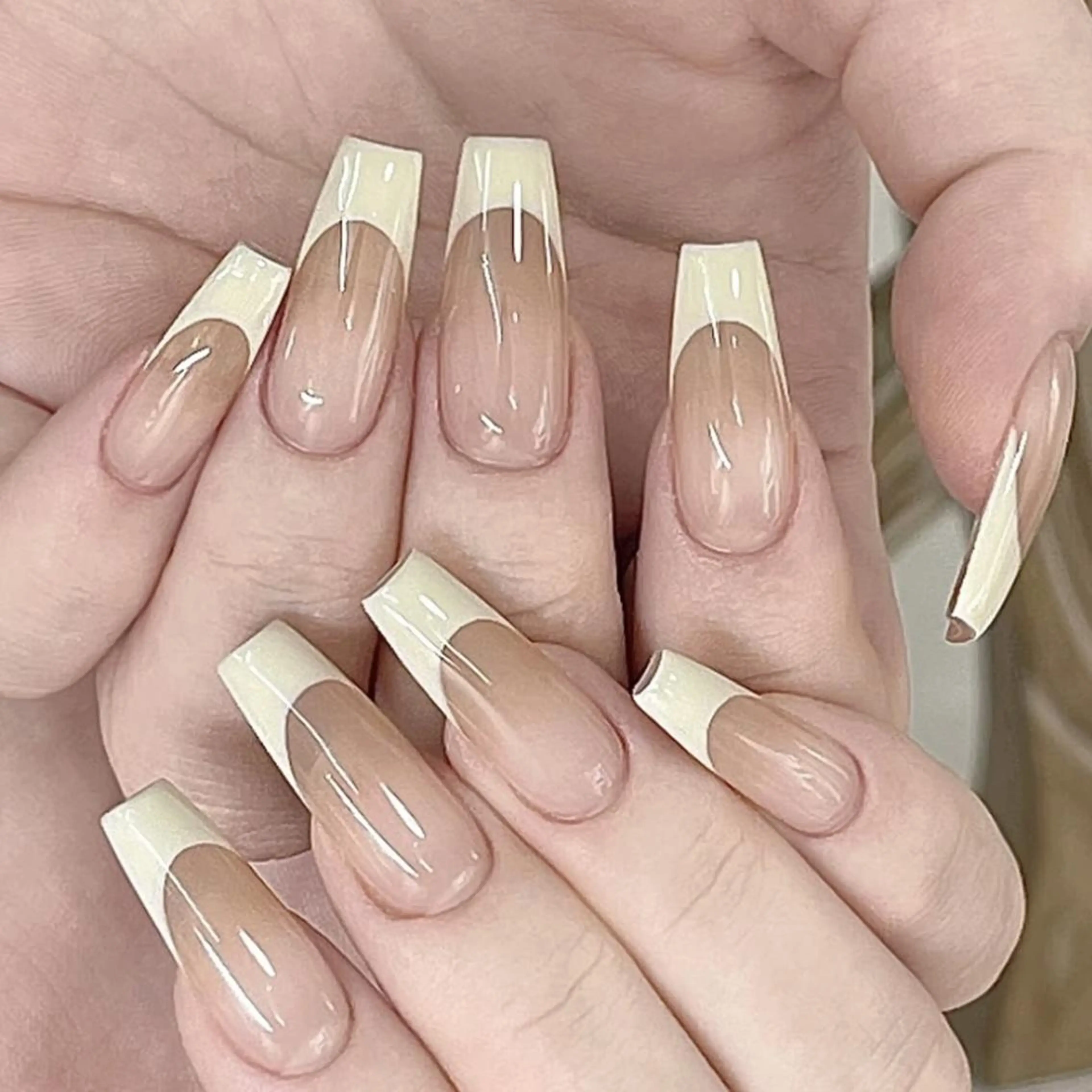 ネイル Queens 榊 まおのネイルデザイン