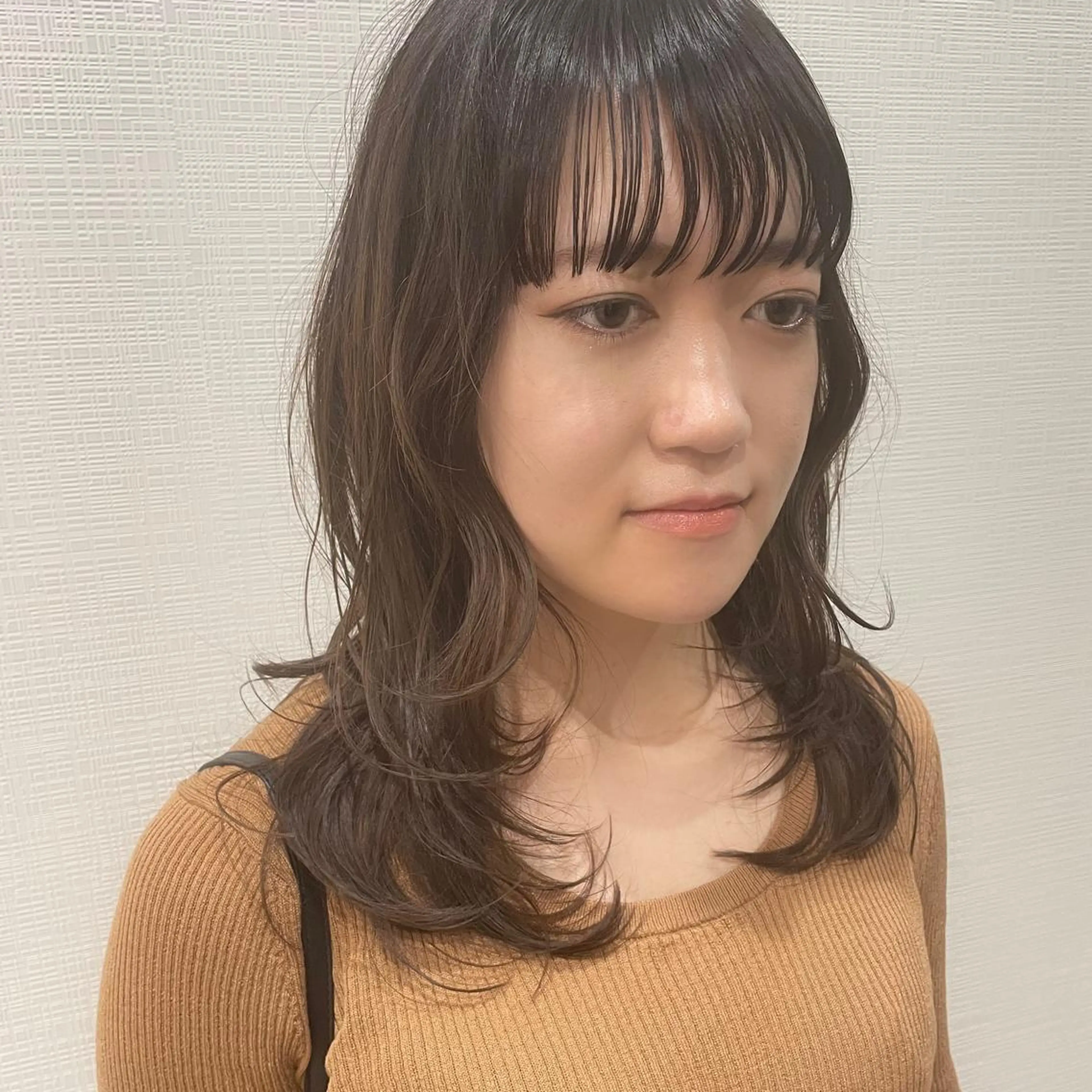 セミロング カラー RorriM natsuのヘアスタイル
