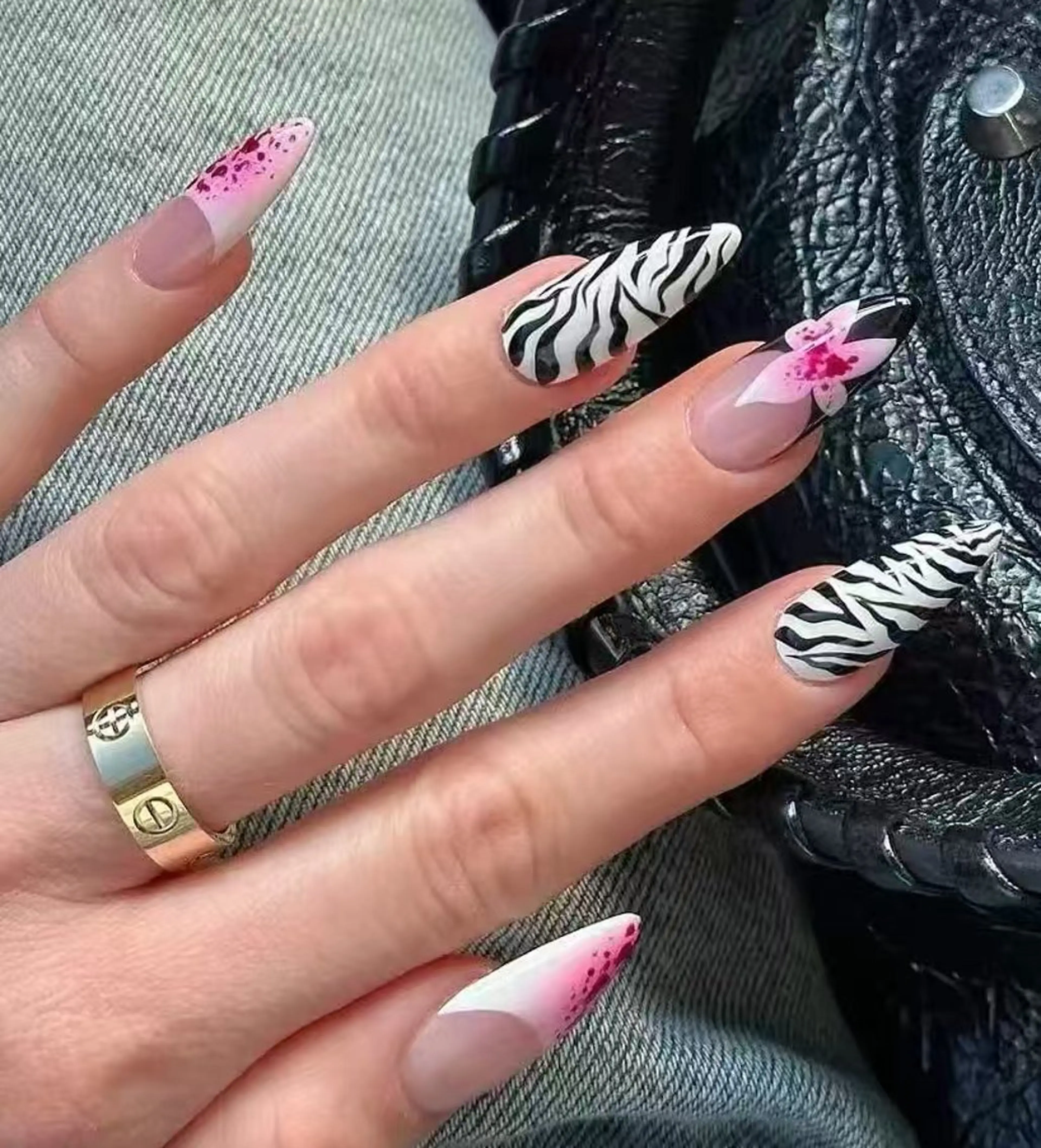 ネイル オーロラネイル フラワーネイル フットネイル フレンチネイル ジェルネイル ハンドネイル BabyYouMi ねねのネイルデザイン