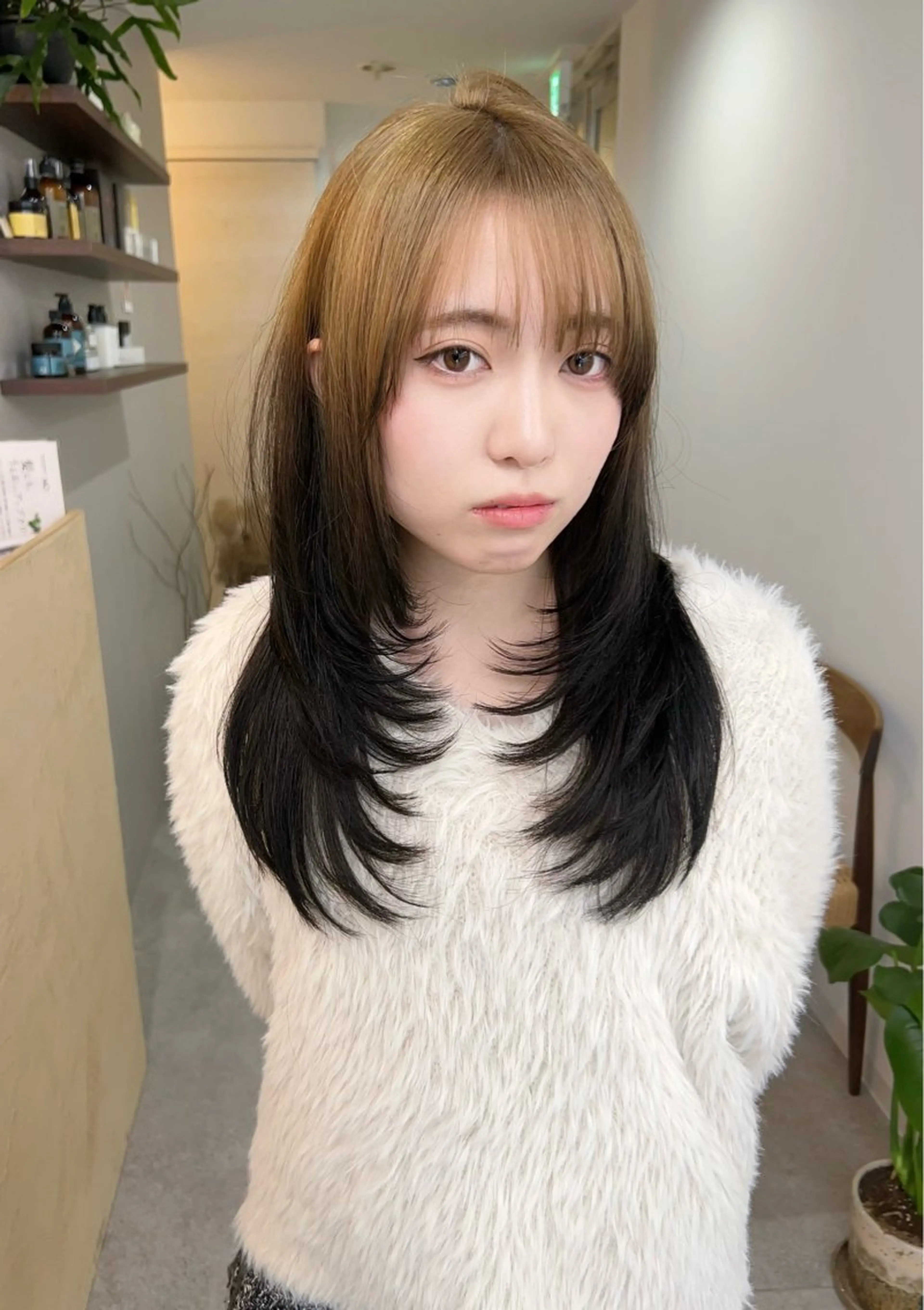 セミロング カラー カット ヘアカラー トリートメント 韓国レイヤー/ハイ トーン/優太のヘアスタイル