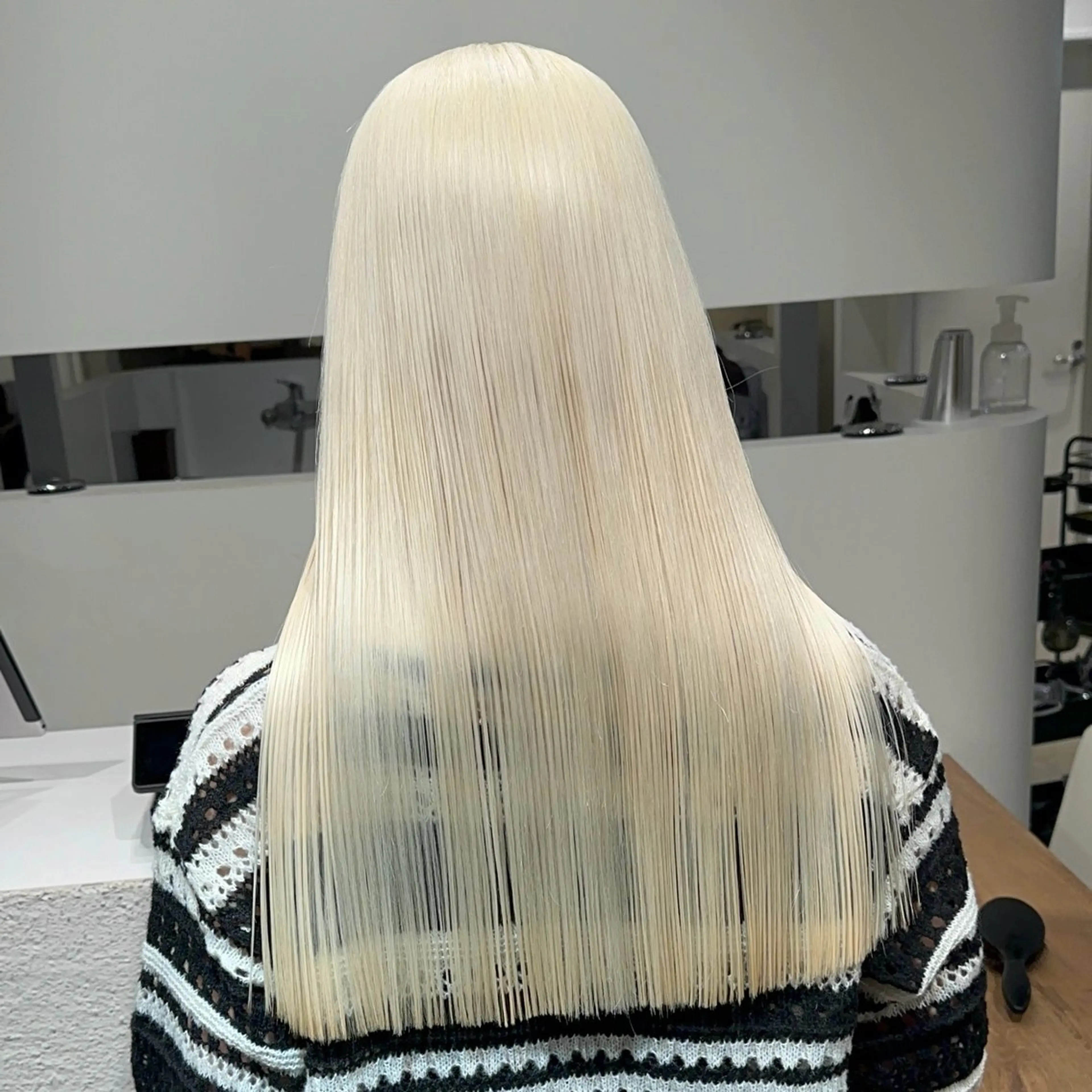 カラー ヘアカラー 金木 洸瑠のヘアスタイル