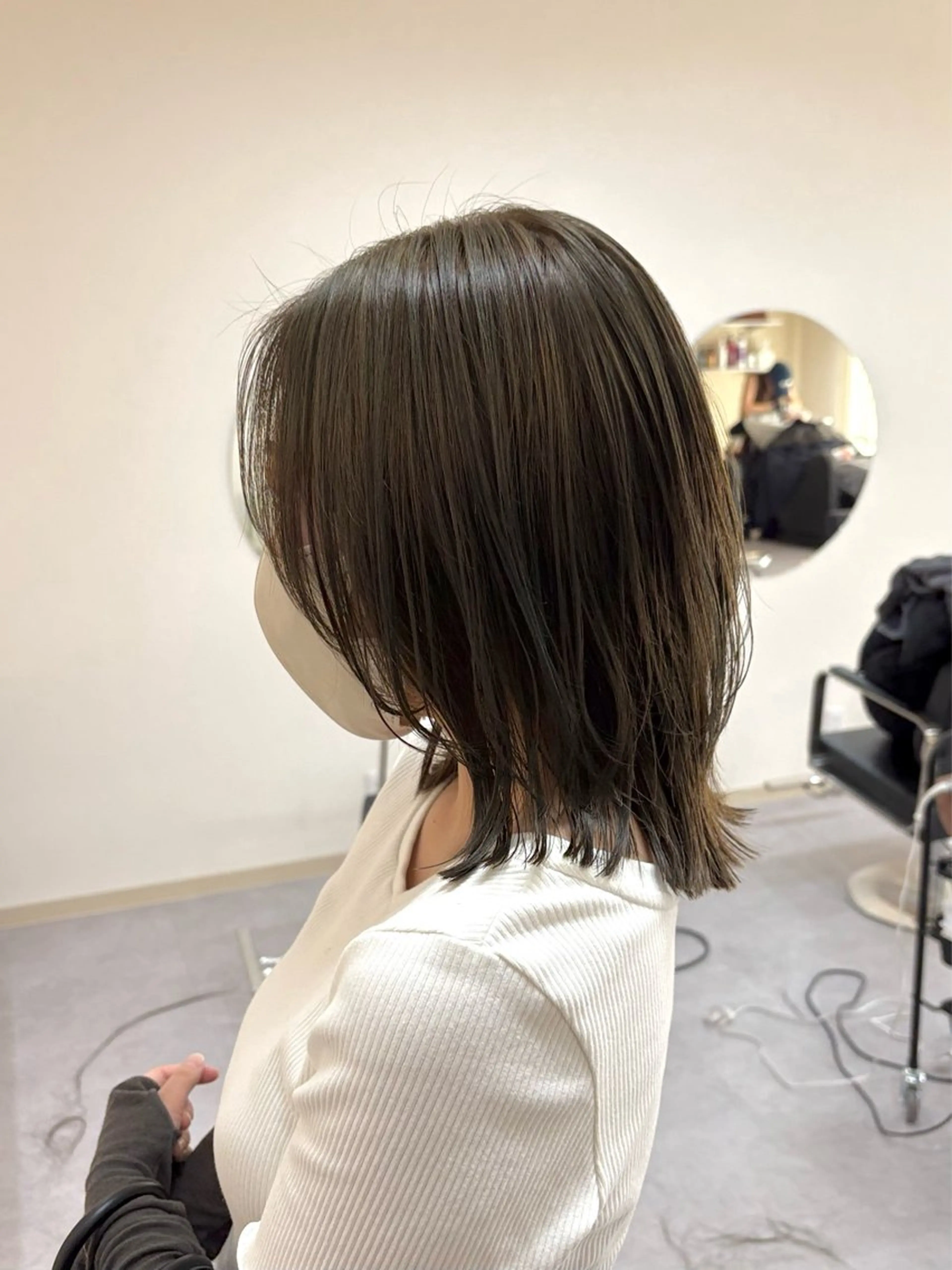 ミディアム カラー ブリーチ ブリーチなしカラー くびれヘア レイヤーカット カット ヘアカラー トリートメント ハル🌸柔色/ ブリーチなし/艶髪のヘアスタイル