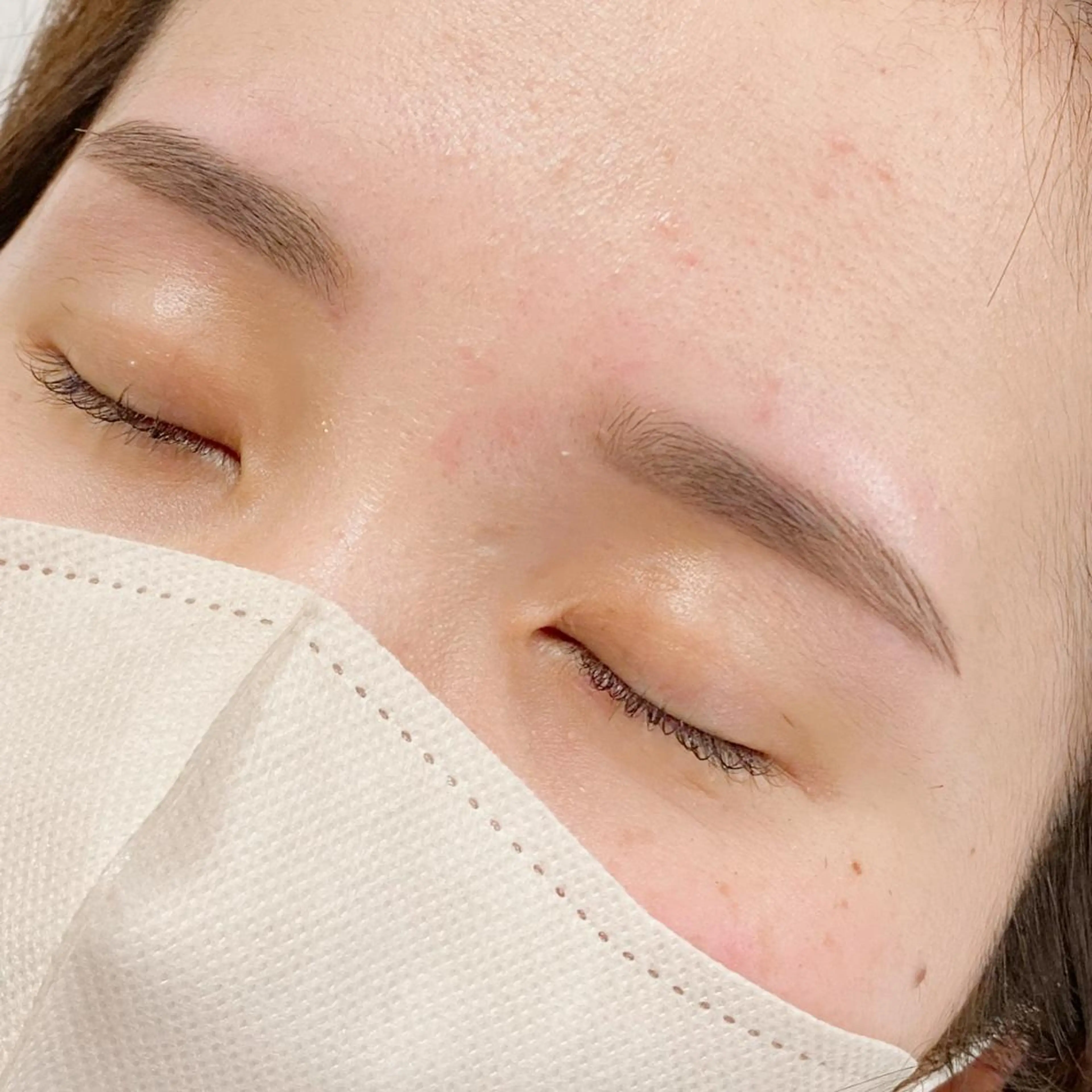 アイブロウ WHITE EYE 静岡店　井口の眉毛・アイブロウイメージ