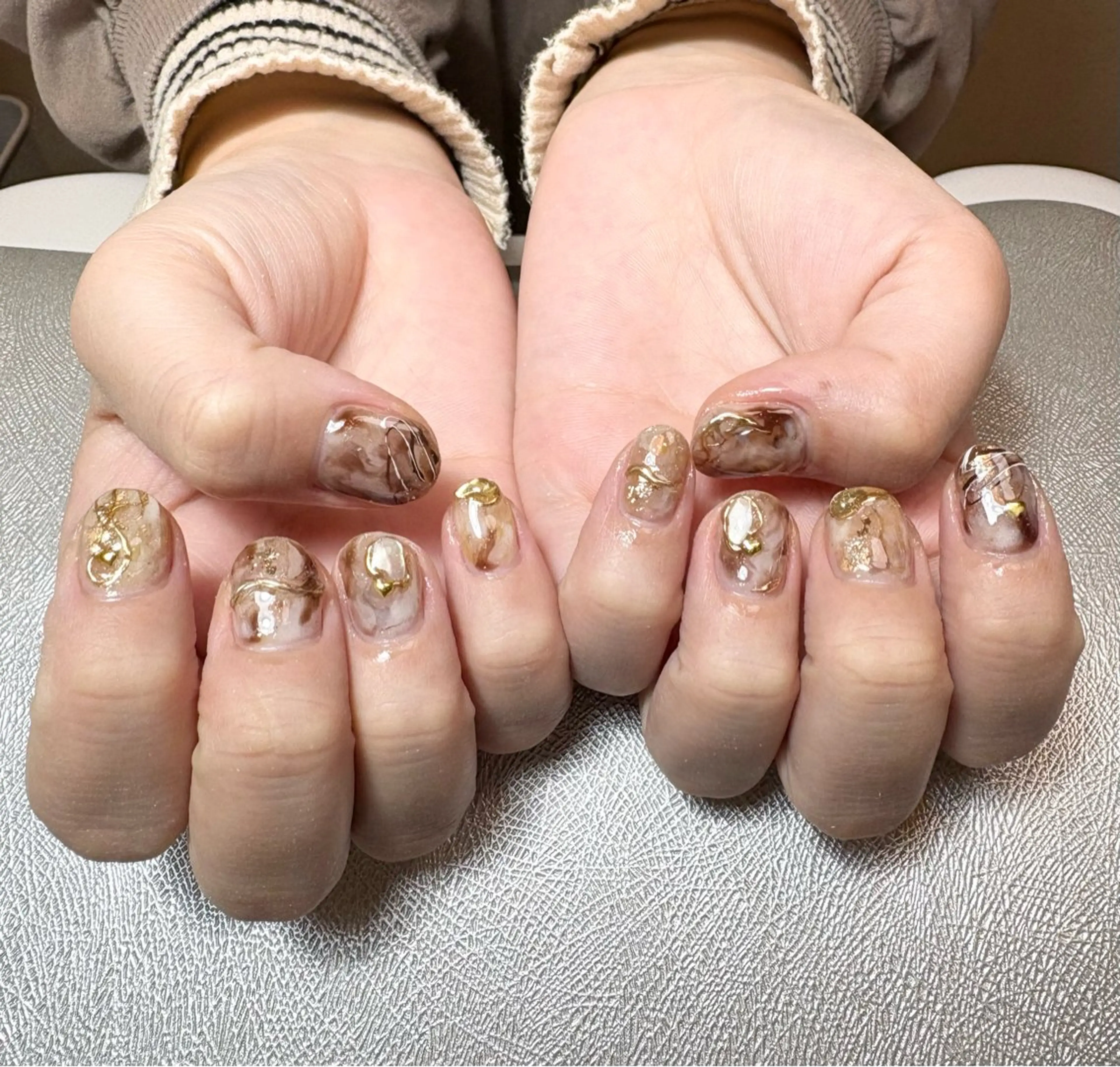 ネイル ブラウン ミラーネイル ニュアンスネイル ハンドネイル ✨韓国✨nail salonLumieのネイルデザイン