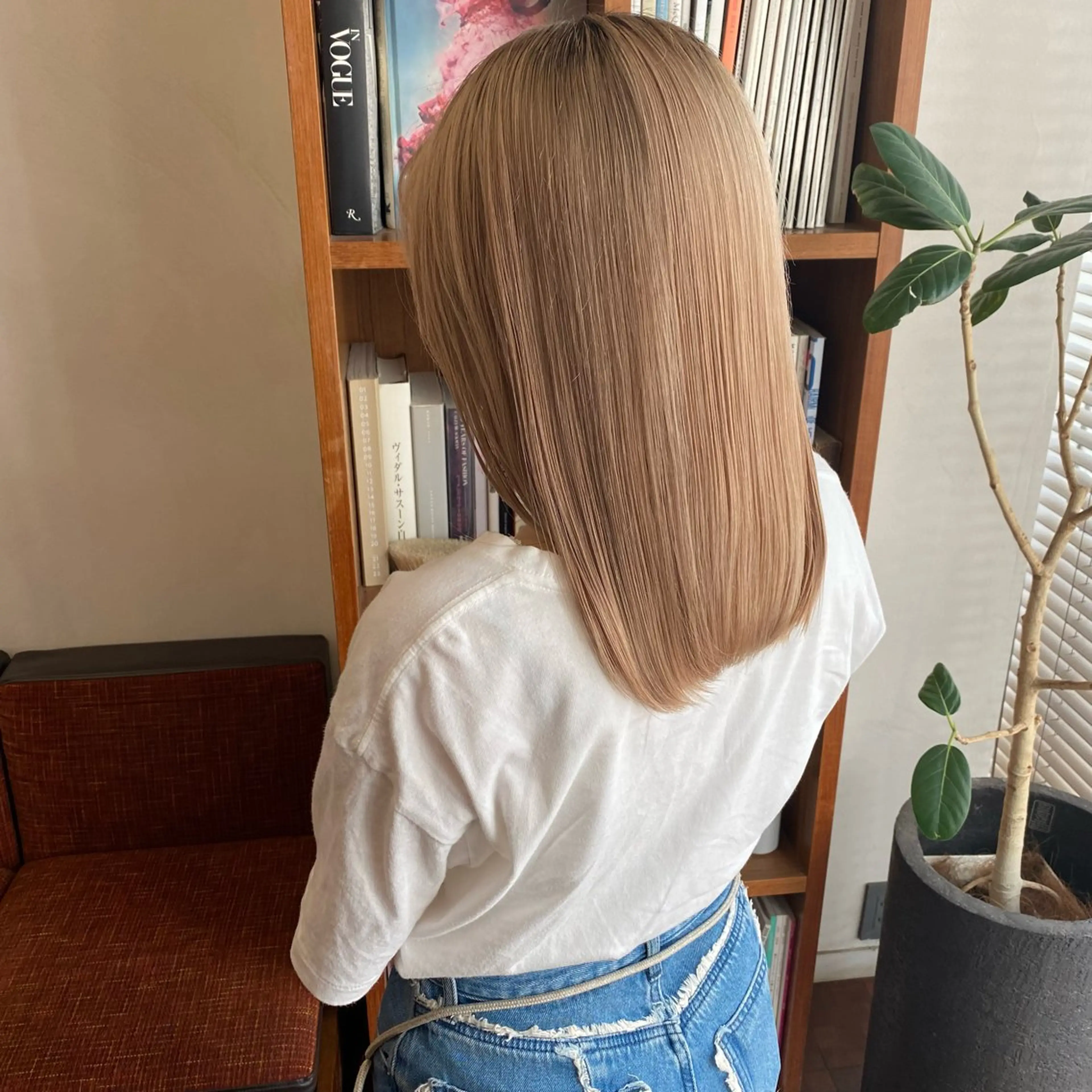 ショート カラー ベージュカラー ブラウンカラー ブラウンベージュ ミルクティーベージュ ピンクカラー ヘアカラー トリートメント Paddle所属・似合わせレイヤー/ レイヤーパーマ/高倉のヘアスタイル