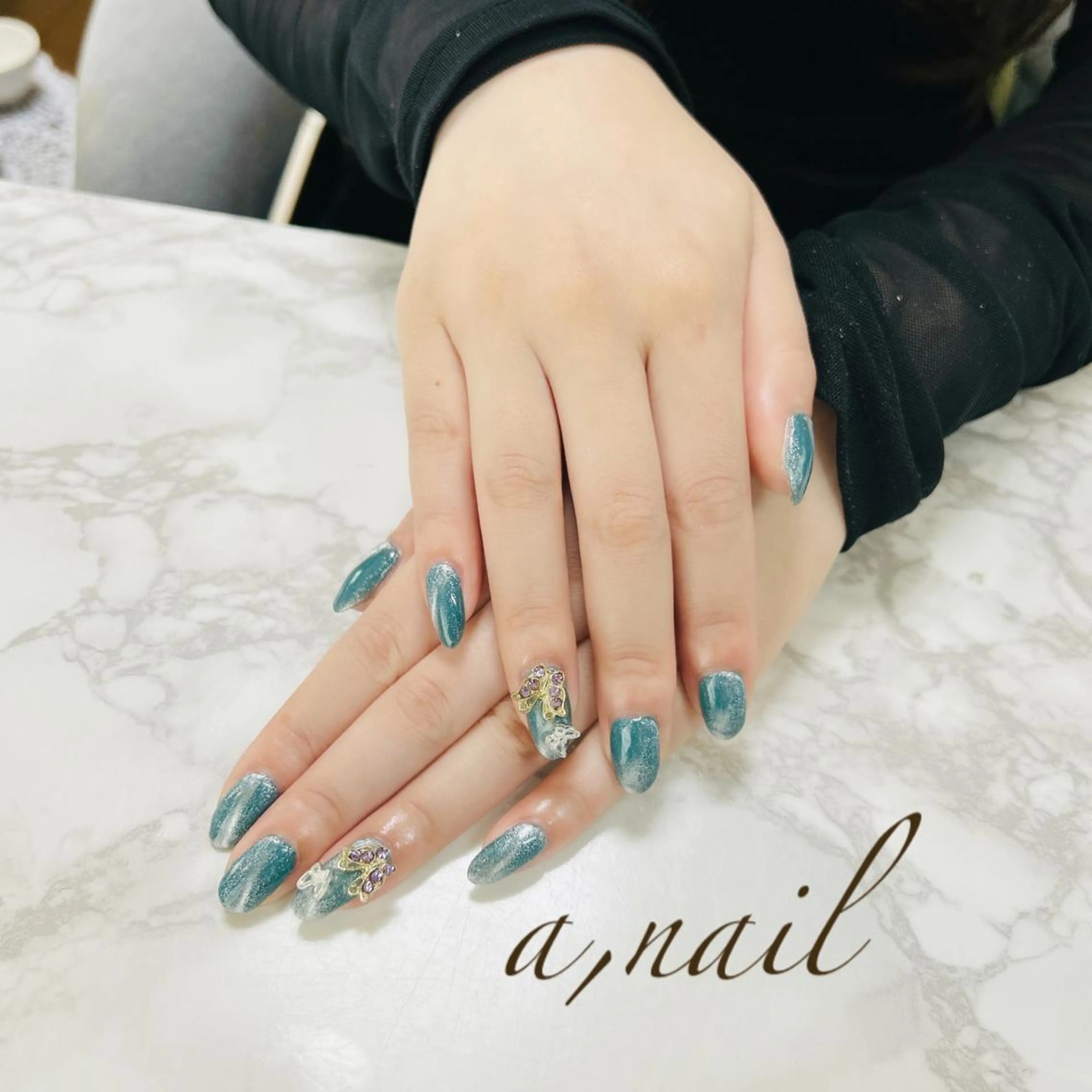 ネイル フットネイル ジェルネイル グラデーション キラキラネイル マグネットネイル ネイルサロン エーネイルのネイルデザイン