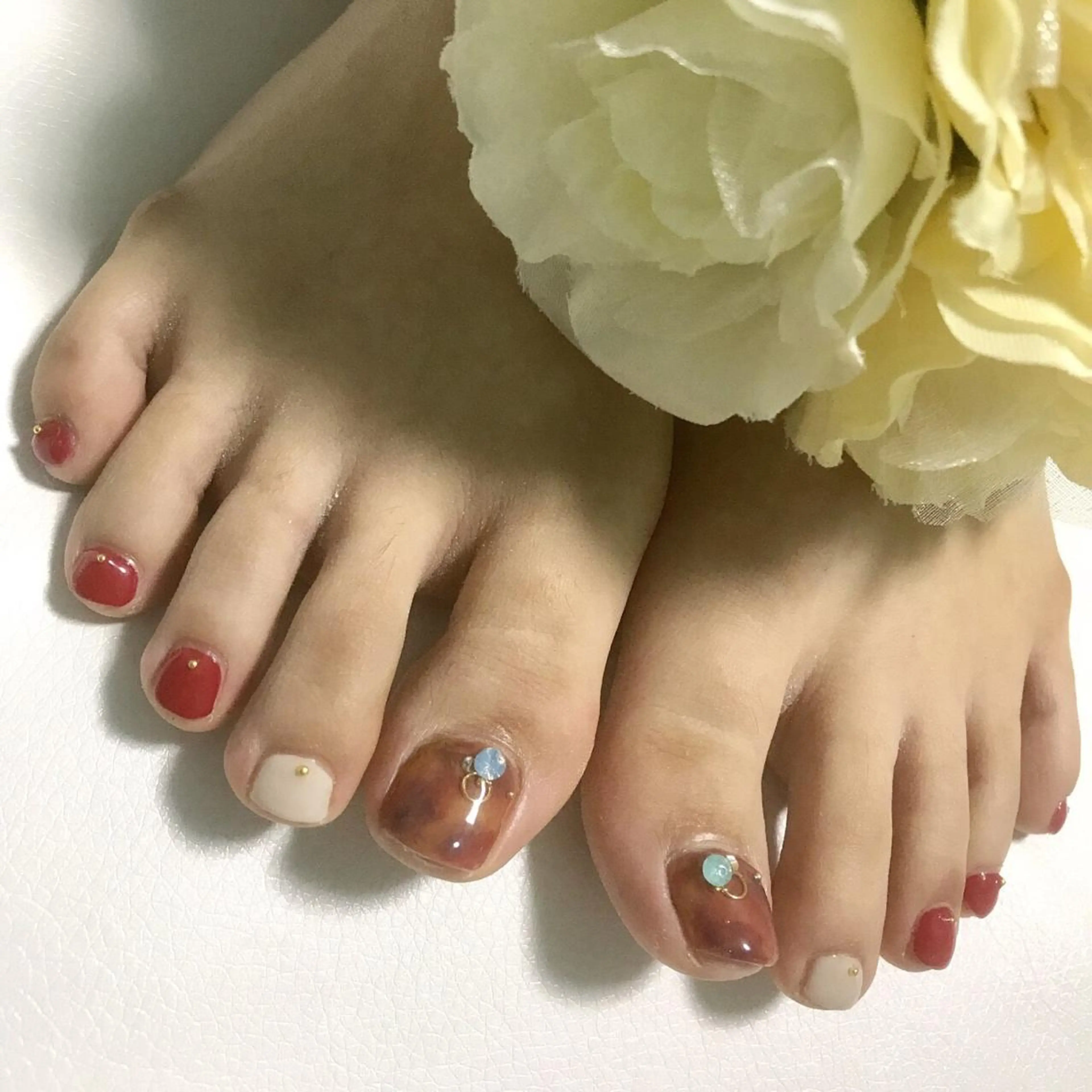 カラー ヘアアレンジ ネイル マツエク・マツパ 指名支持率NO.1 スタイリストのヘアスタイル