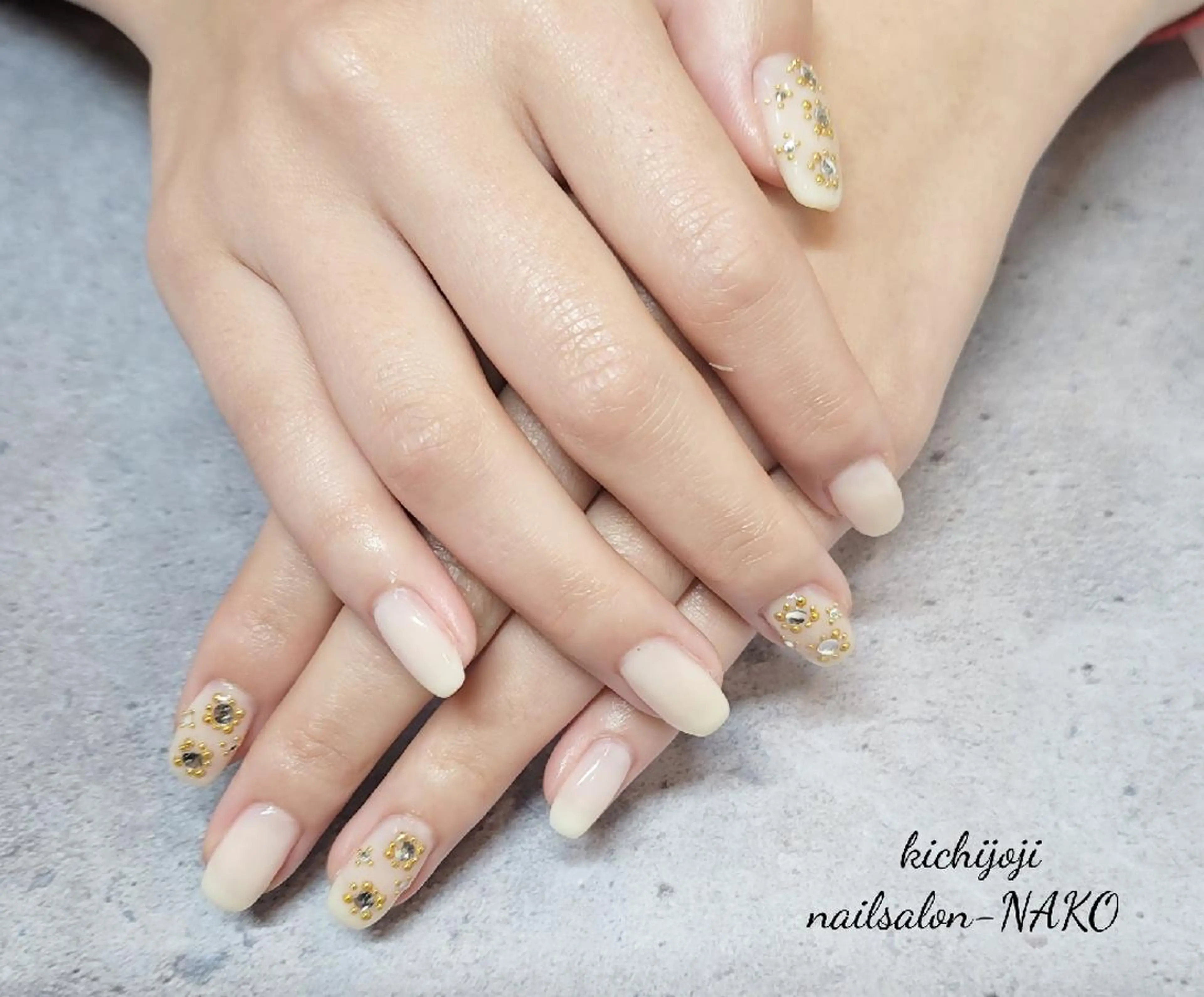 ネイル Salon-NAKO 🐷shirai🐷のネイルデザイン