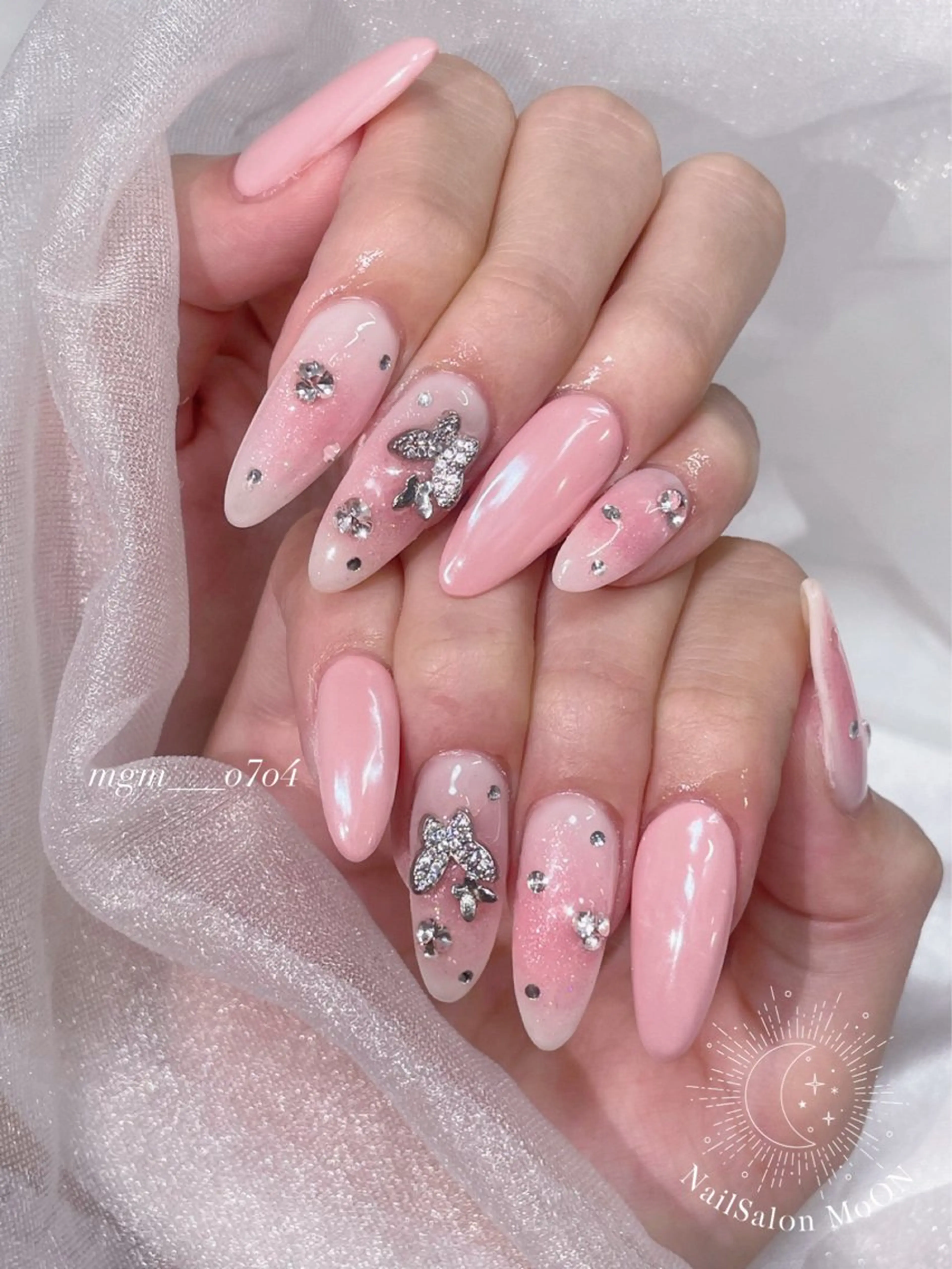 ネイル ミラーネイル ハンドネイル ハンドケア MoON...❤︎ MeGuのネイルデザイン