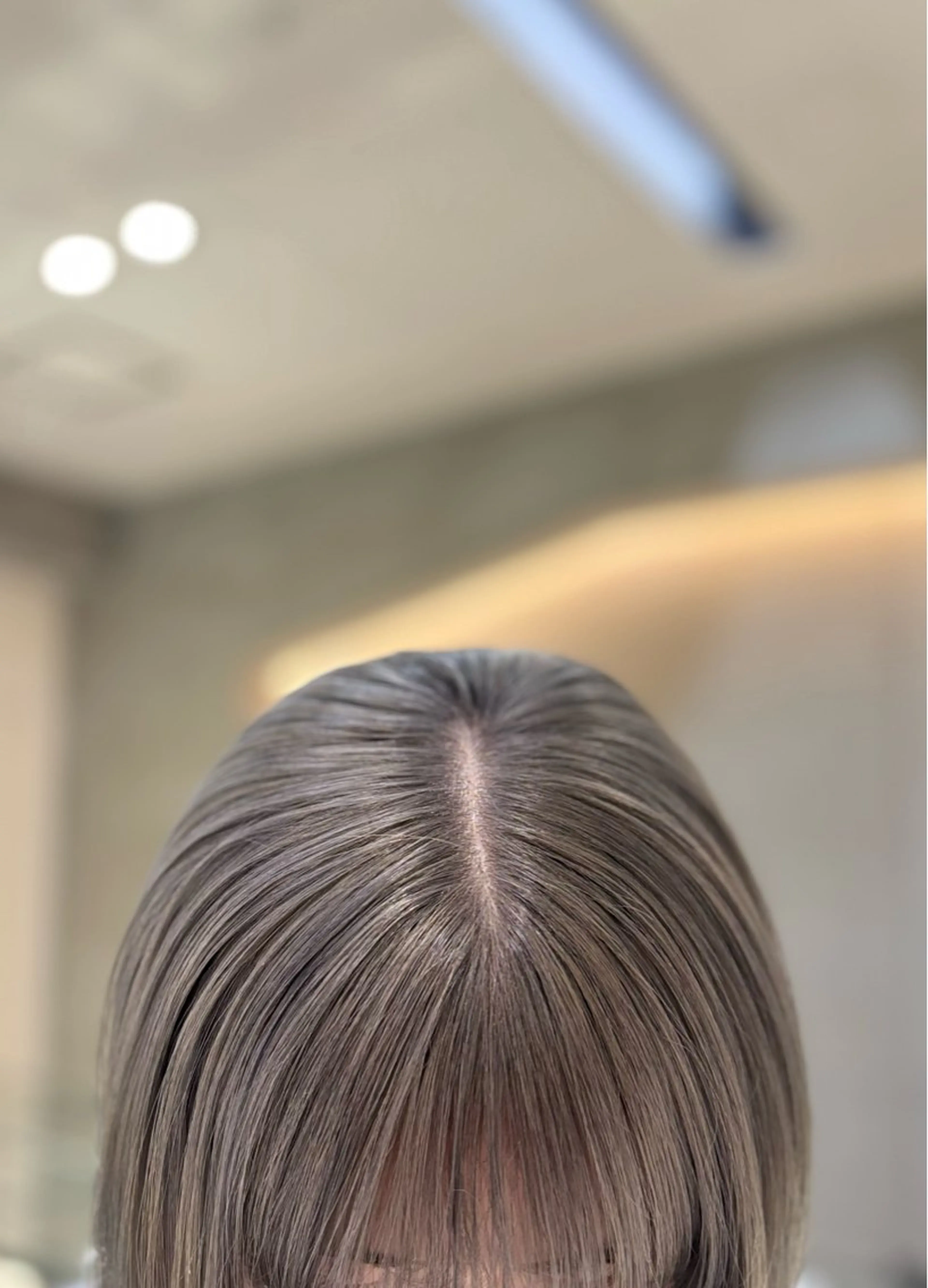カラー ブリーチ グレージュ シルバー シルバーグレージュ カット ヘアカラー トリートメント レイヤー🍑透明感 カラー🤎AKARIのヘアスタイル