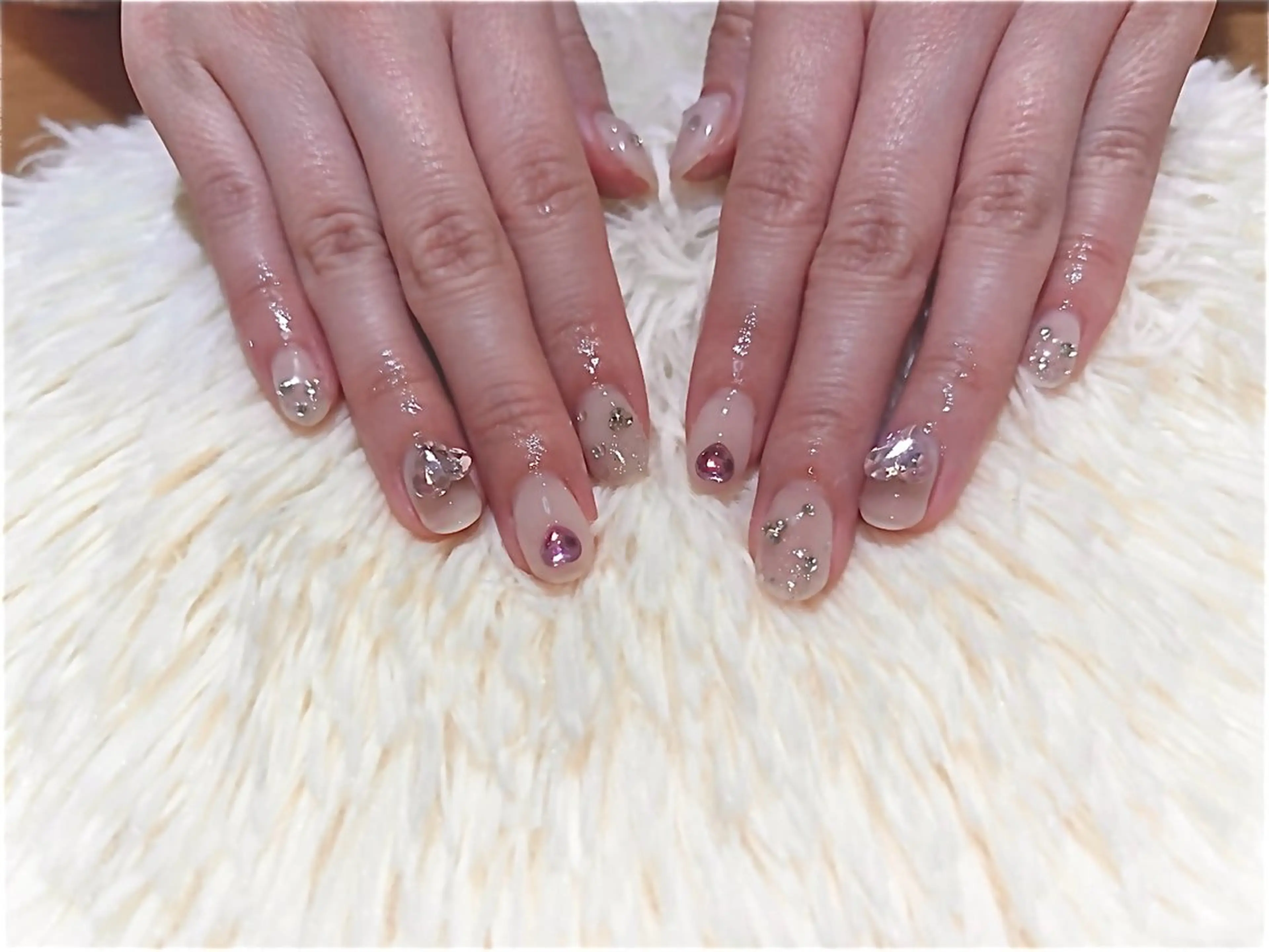 ネイル ハート ハンドネイル ArcoIris所属・Arco Iris 告瑠莉のネイルデザイン