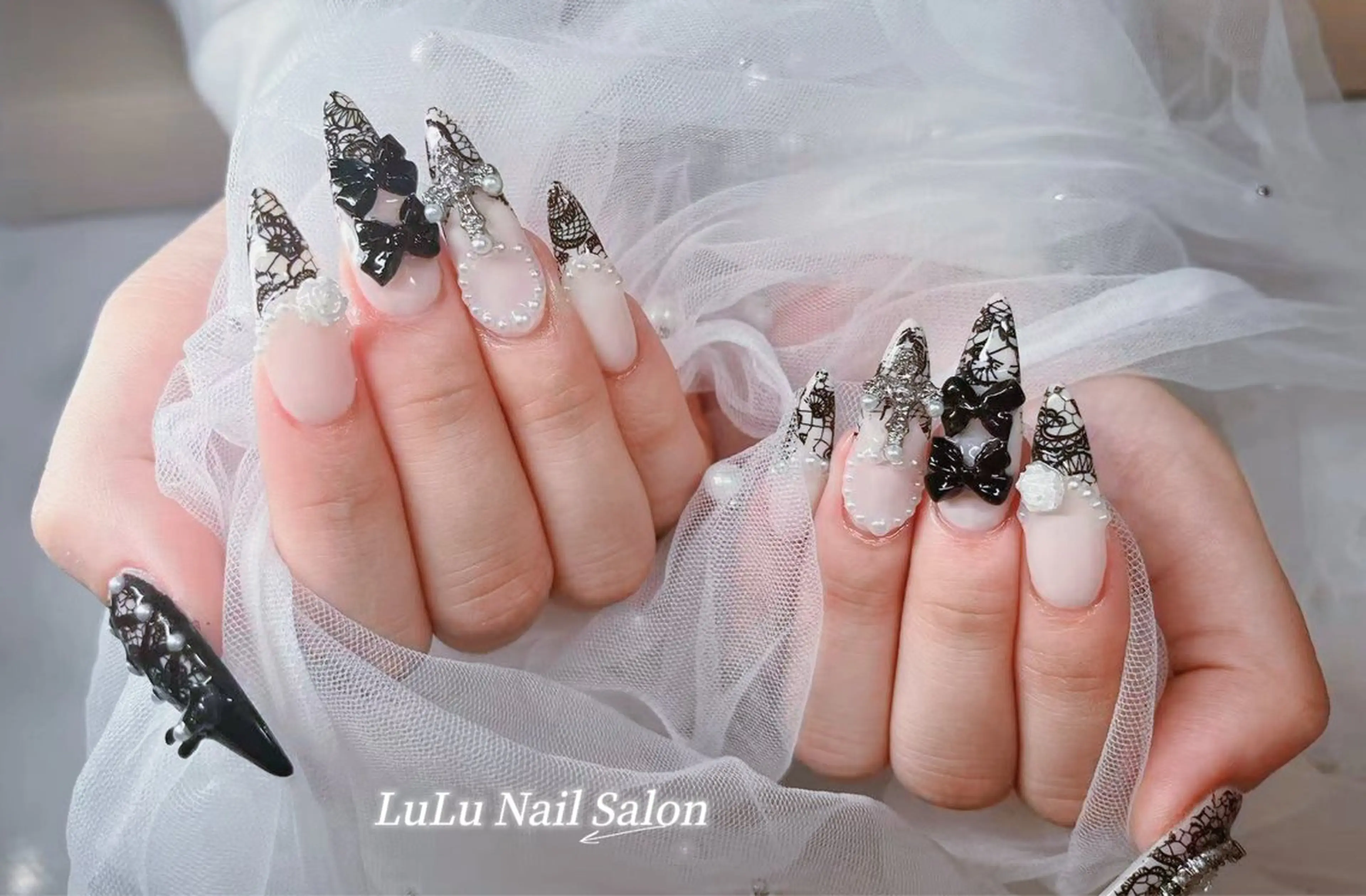 ネイル ハンドネイル LULU Nail  Salon 新宿所属・LU LU NailSalonのネイルデザイン