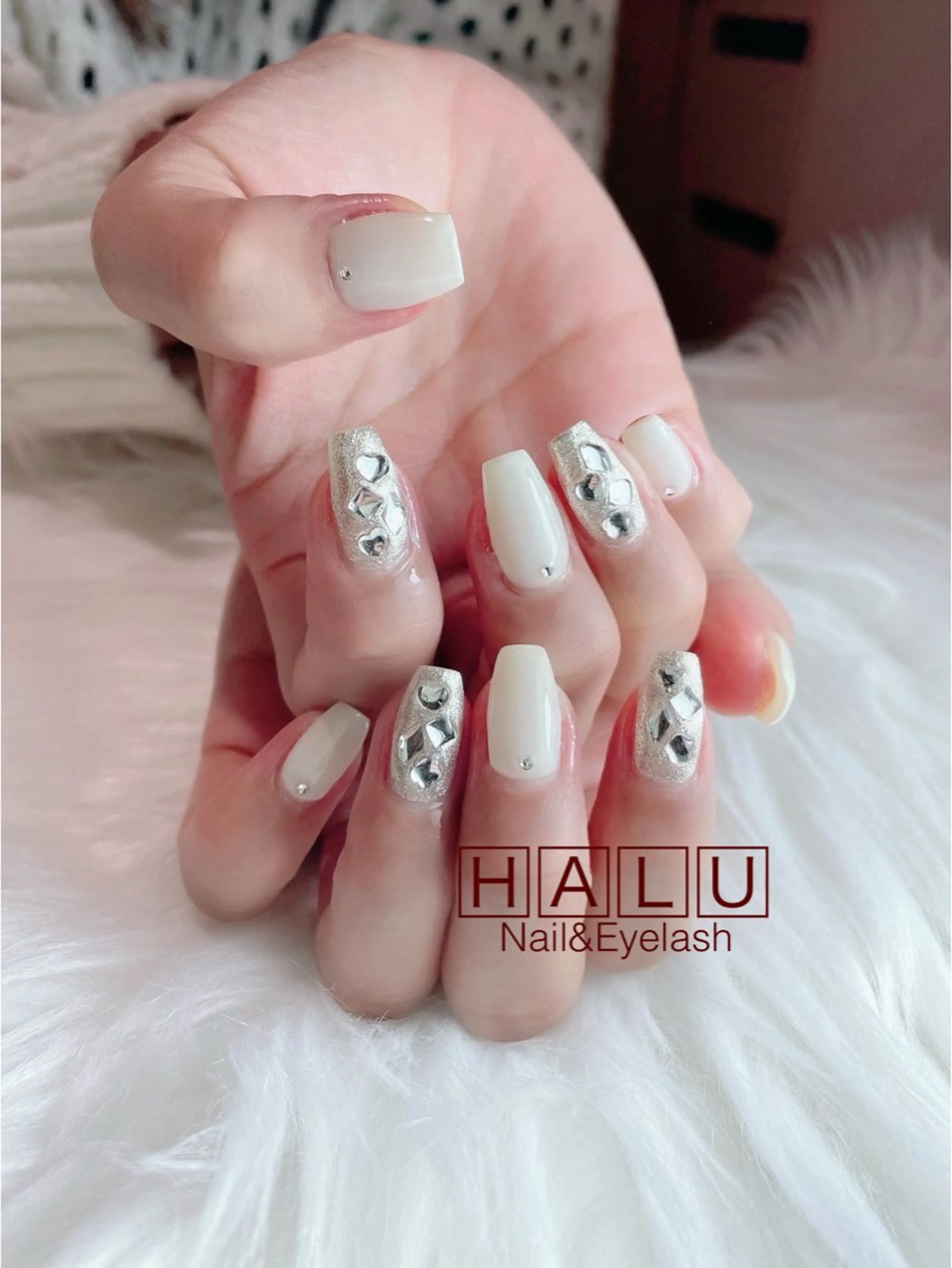 ネイル キラキラネイル HALU ハルのネイルデザイン