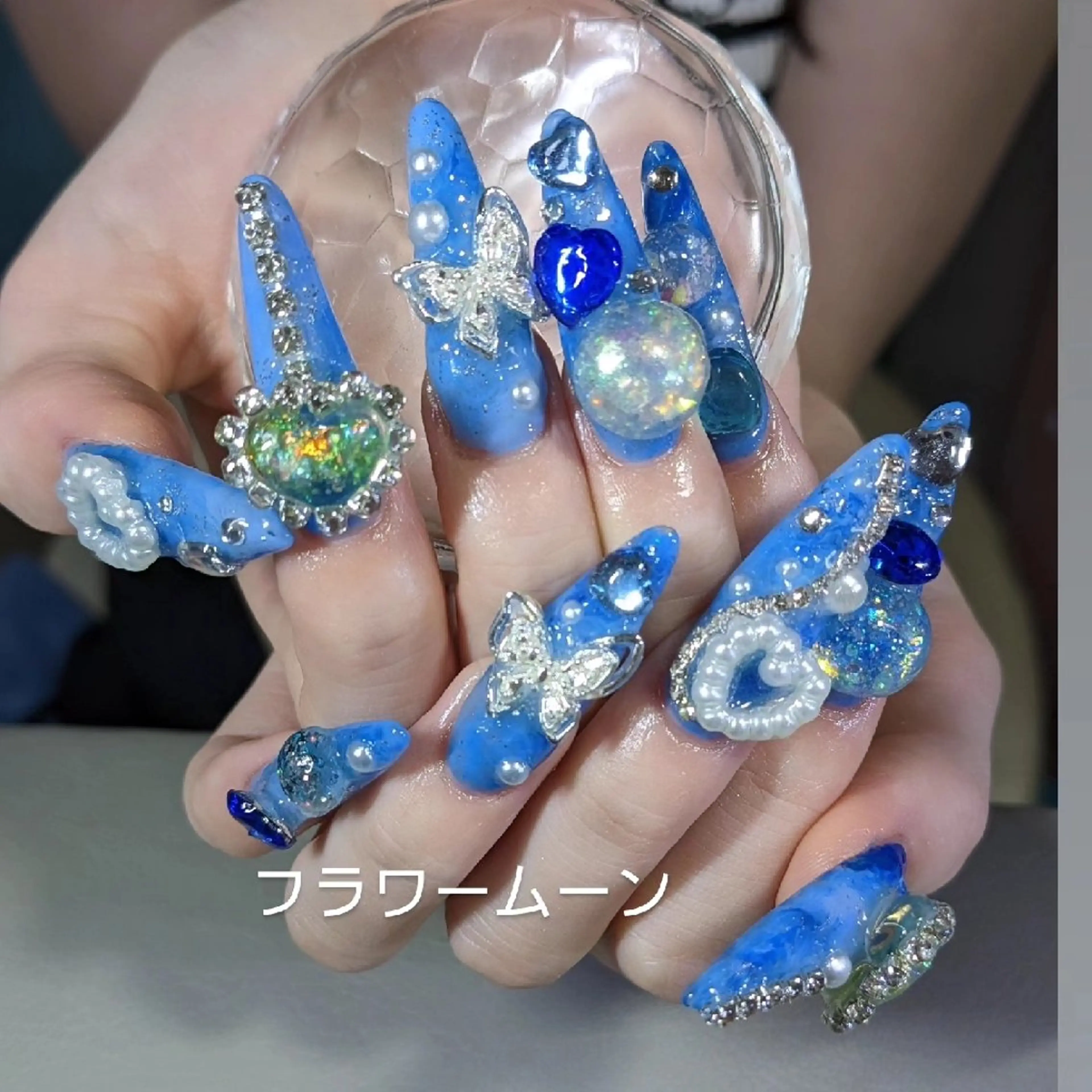 ネイル ハンドネイル ハンドケア フラワー ムーンのネイルデザイン