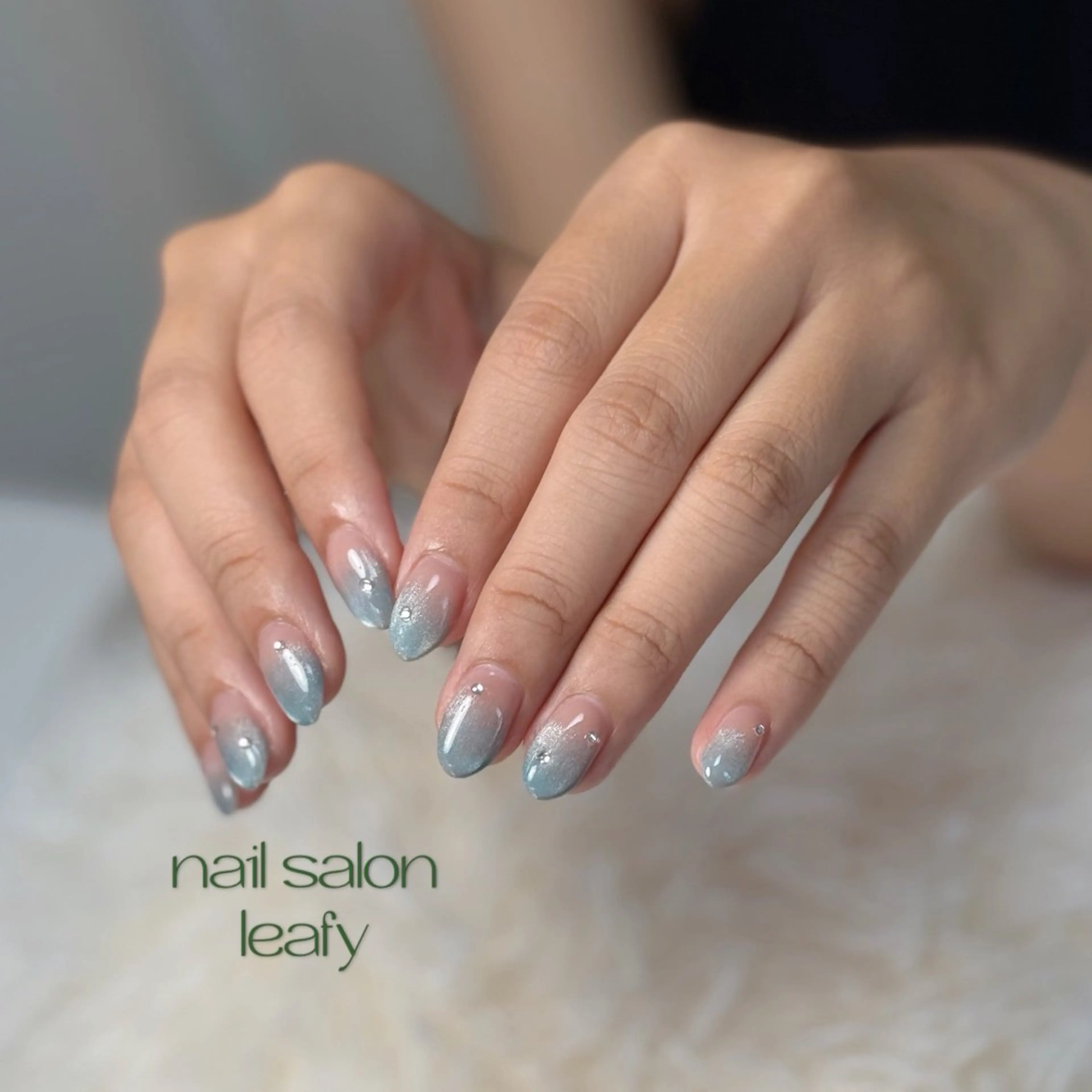 ネイル グラデーション マグネットネイル ネイルサロン leafyのネイルデザイン