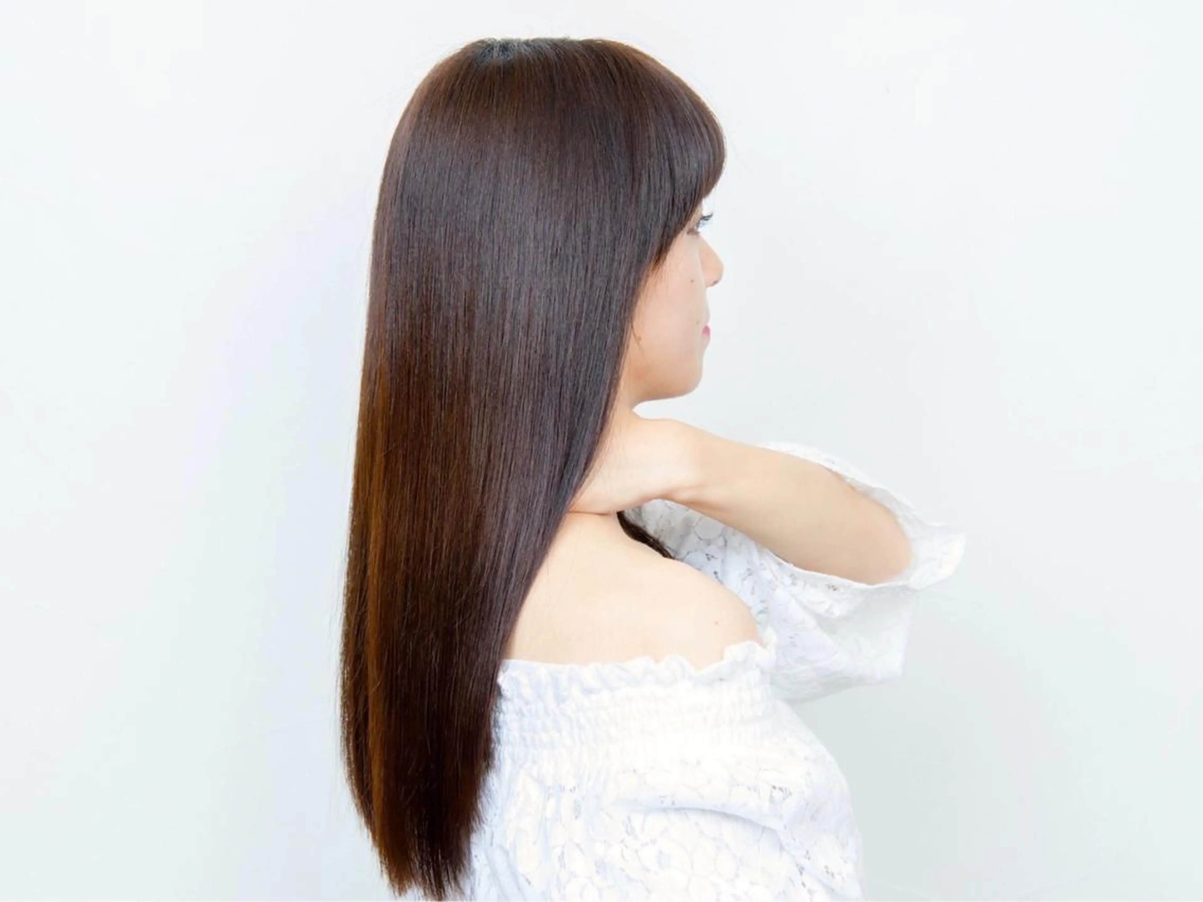 ロング 縮毛矯正 オザキクウガ/ ブリーチ/髪質改善のヘアスタイル