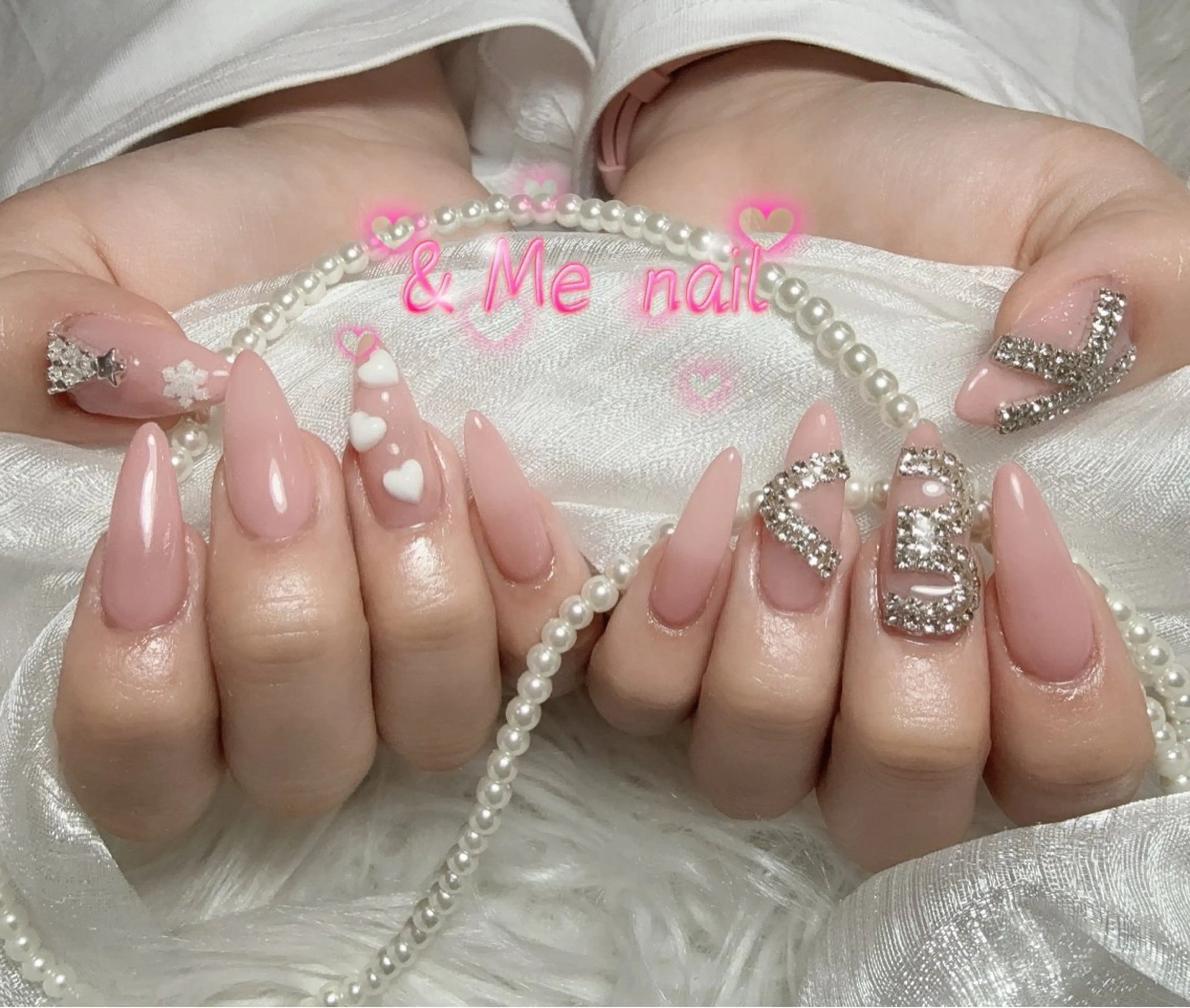 ネイル ハンドネイル &ME タカのネイルデザイン