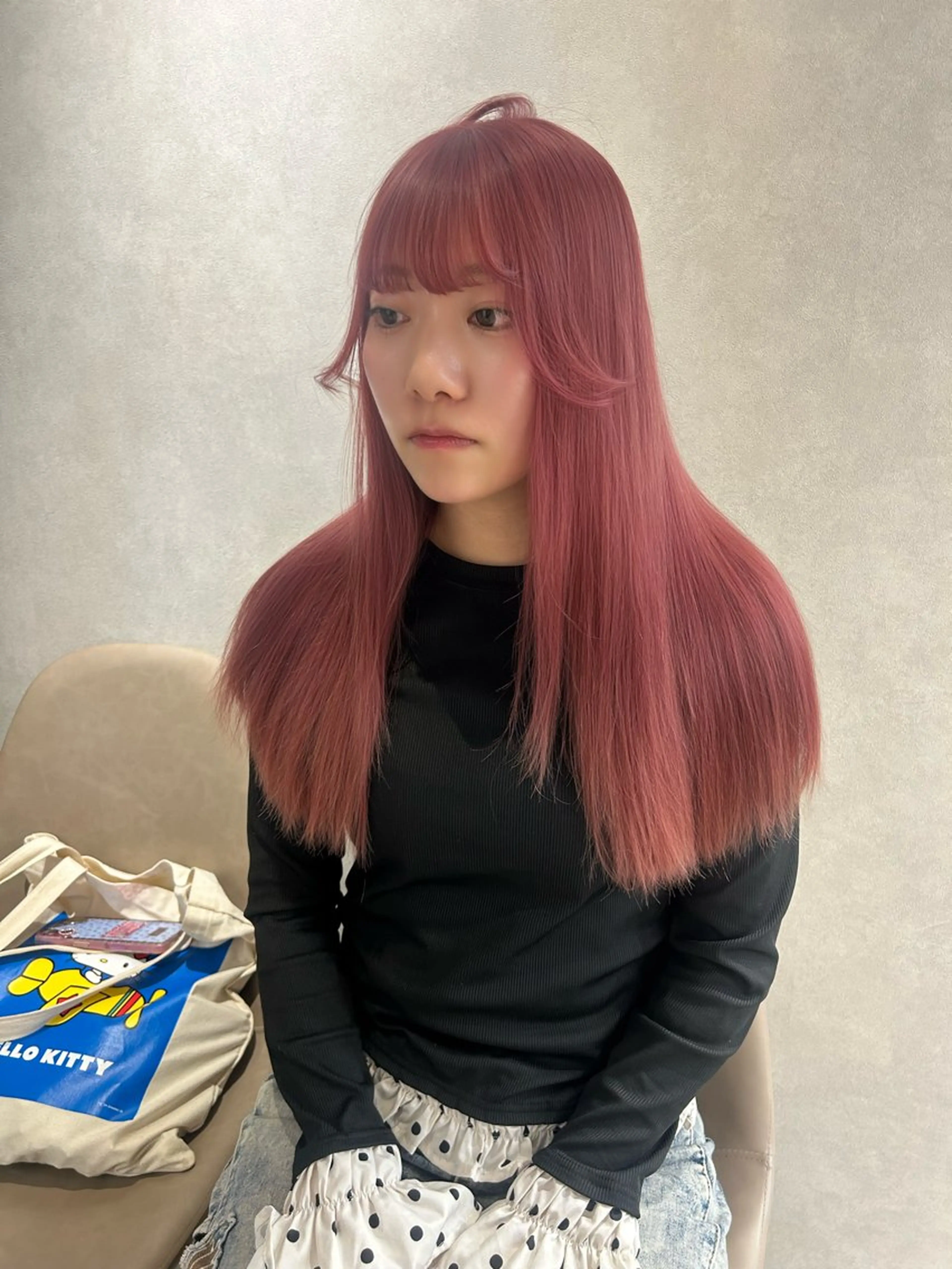 ロング カラー ヘアカラー トリートメント moe🎀 透明感カラーのヘアスタイル